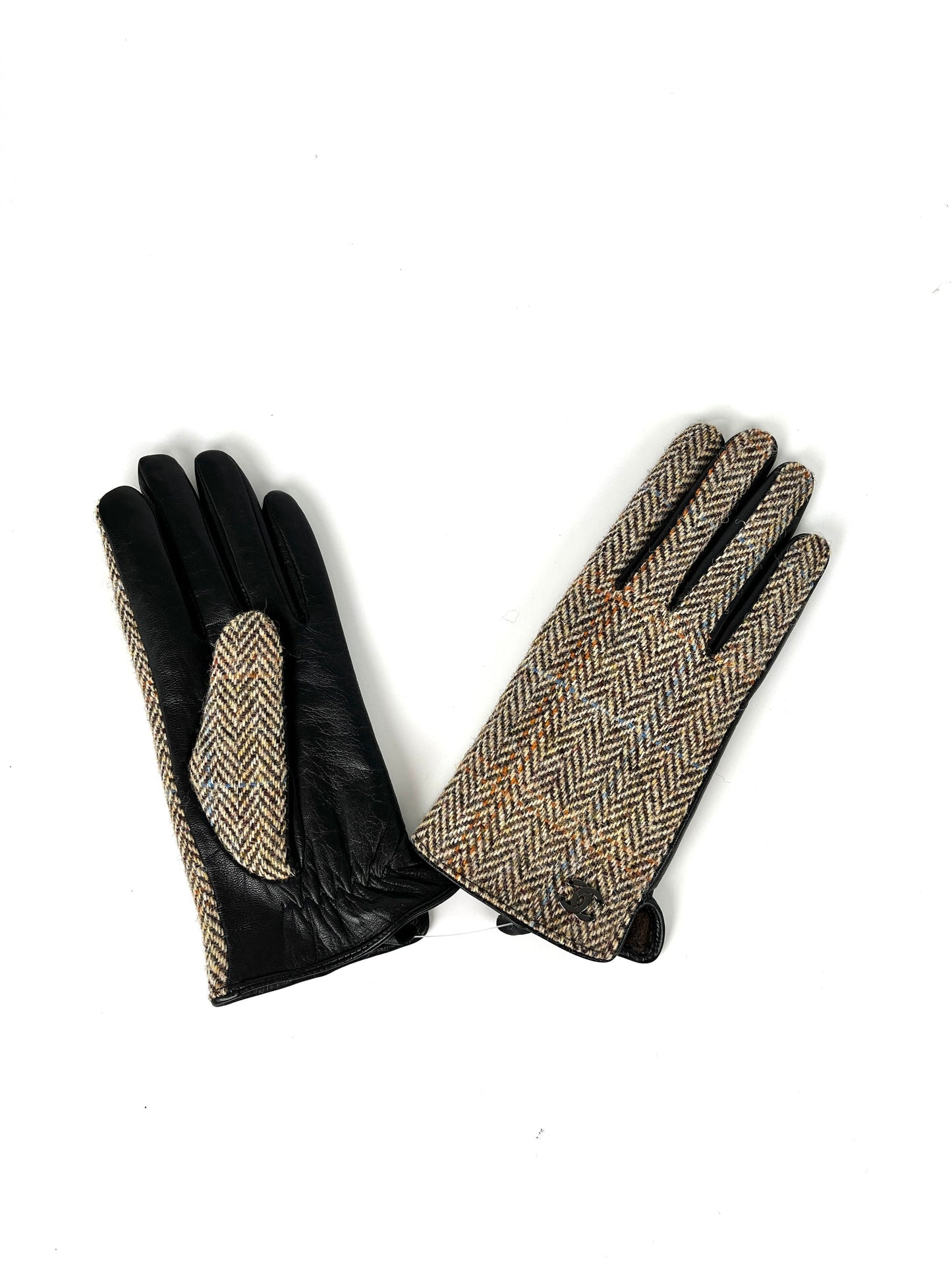 Chanel New CC Wool Leather Black Beige Gloves M Accessory