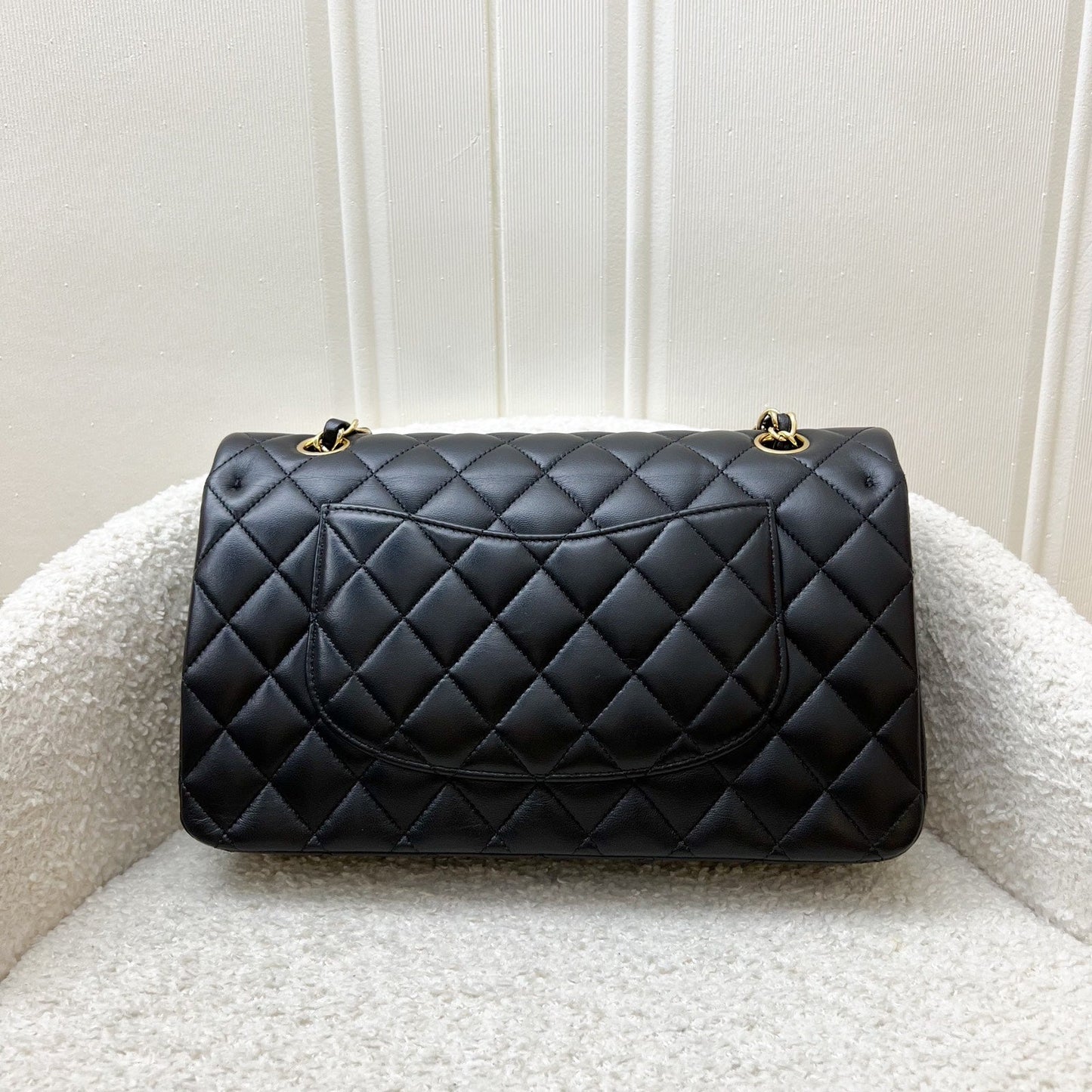 Chanel [Local Set - 2022] Medium Classic Flap CF in Black Lambskin and GHW (Model: ) Accessory