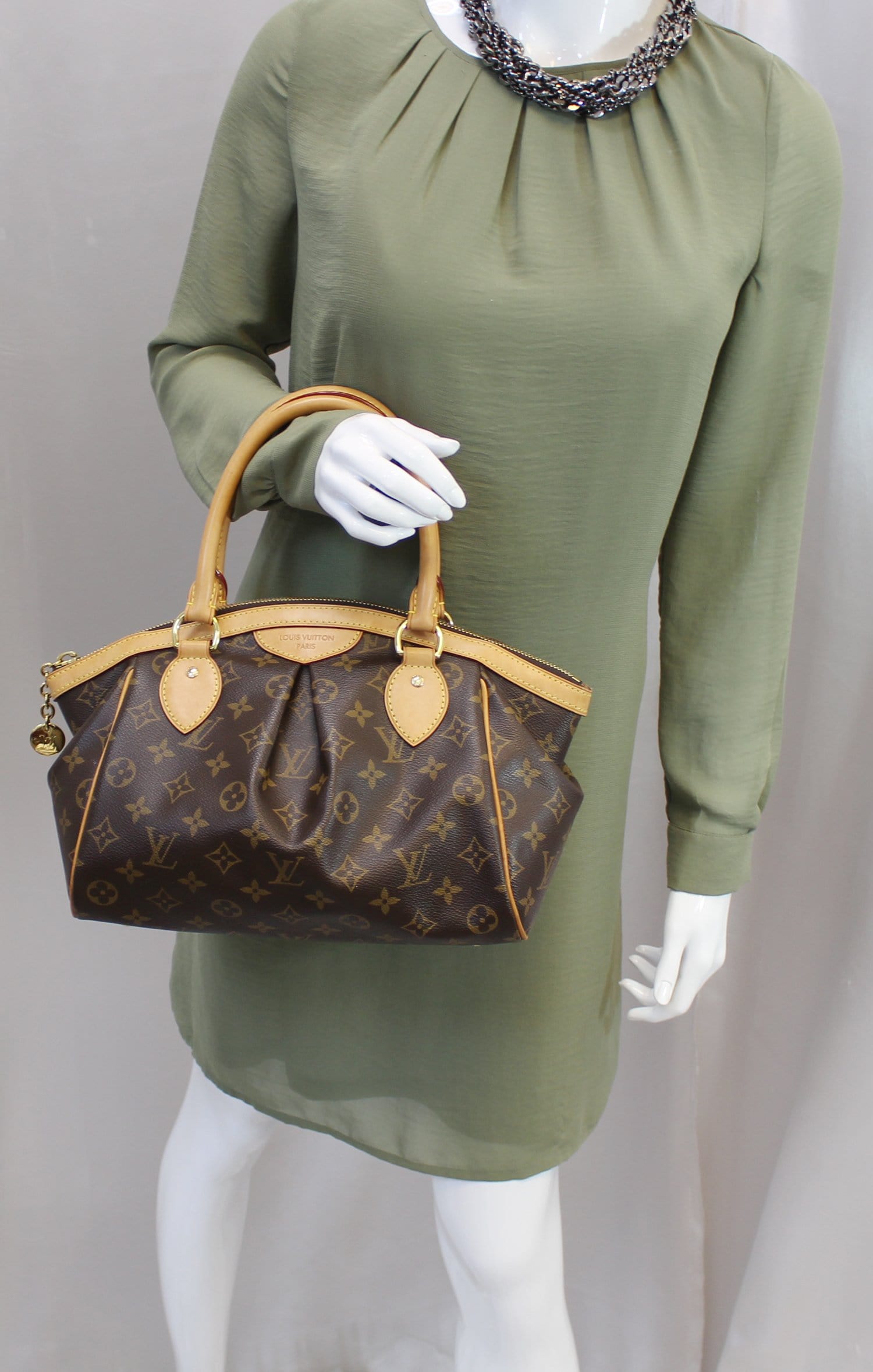 Louis Tivoli Pm Shoulder Handbag Canvas Monogram Shoulder Bag