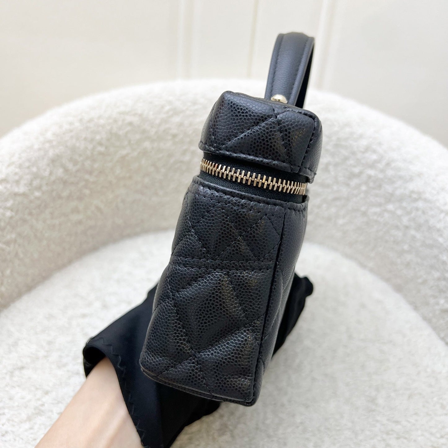 Chanel [Brand New - Local Full Set - Nov 2025] Vanity / Clutch with Chain (LP Style Bag) in Black Caviar and LGHW