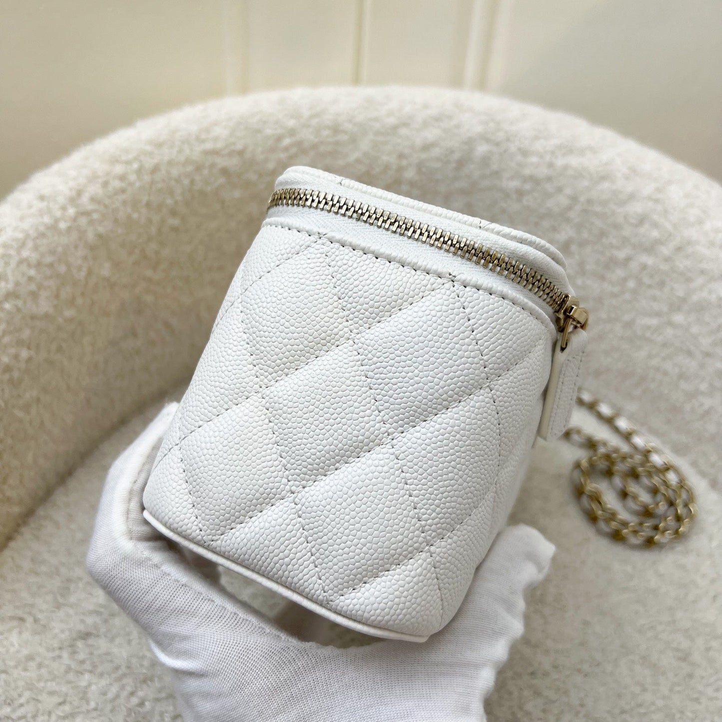 Chanel Classic Small Vanity in White Caviar and LGHW (Model: )