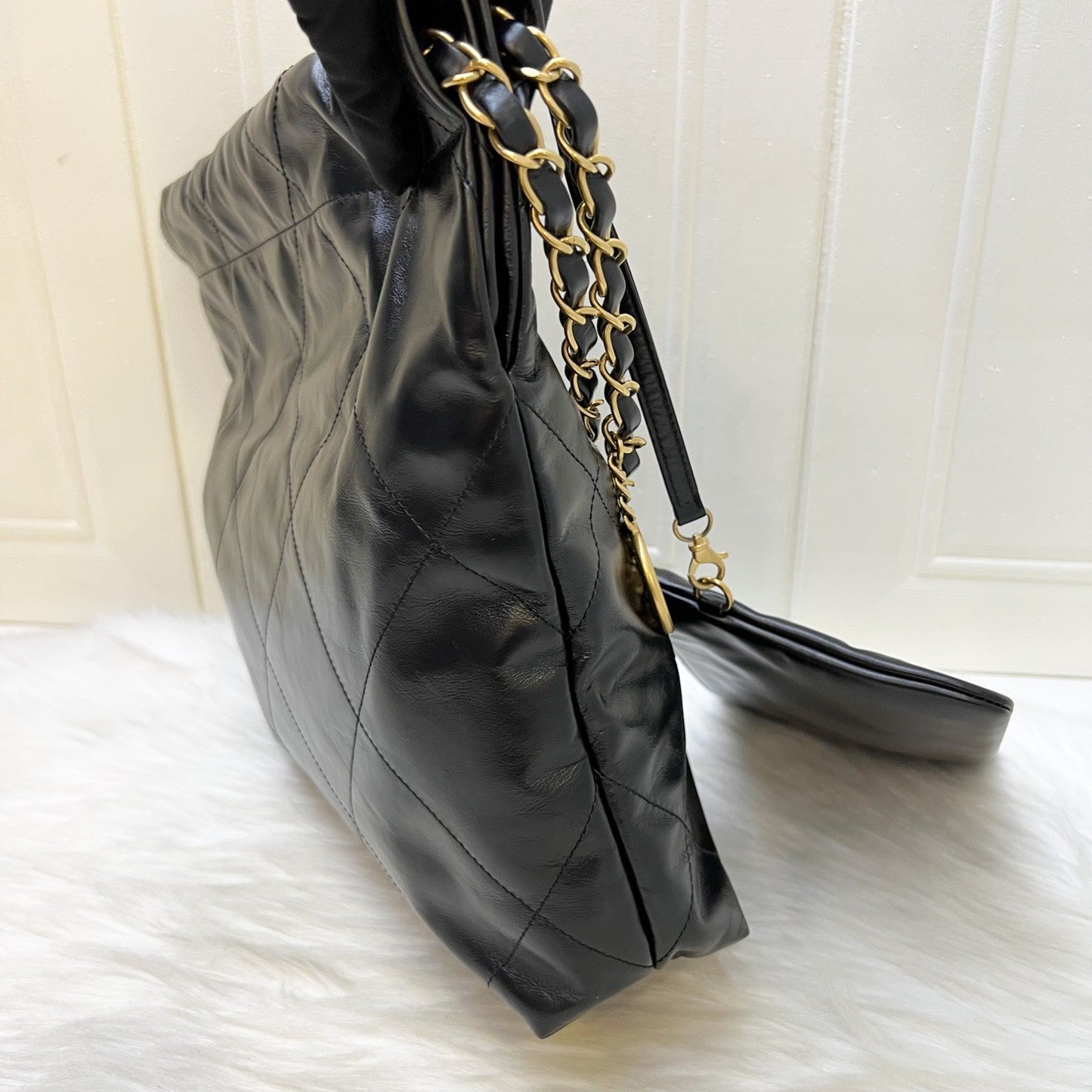 Chanel [Local Set - May 2024] 22 Small Hobo Bag in Black Shiny Calfskin and AGHW