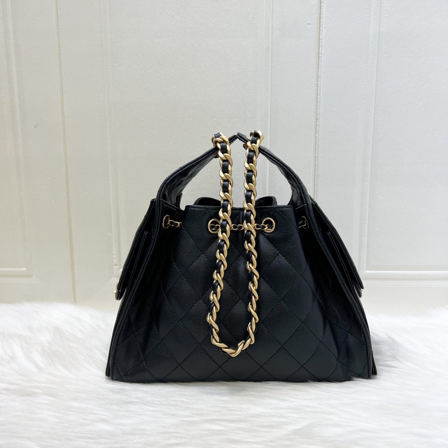 Chanel [Brand New - July 2025] 25 Small Hobo Bag in Black Caviar and AGHW (Model: )