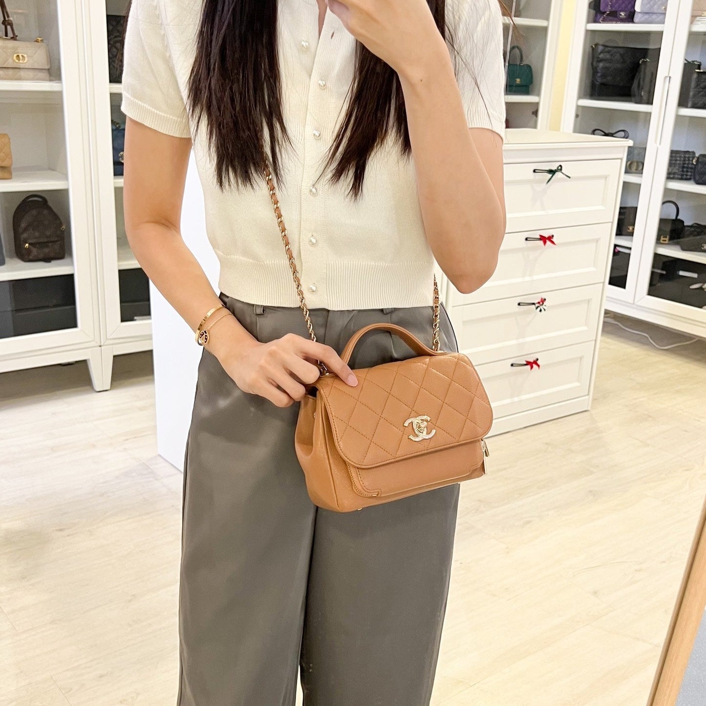 Chanel Small Business Affinity Flap in Caramel Caviar and LGHW (Model: ) Accessory