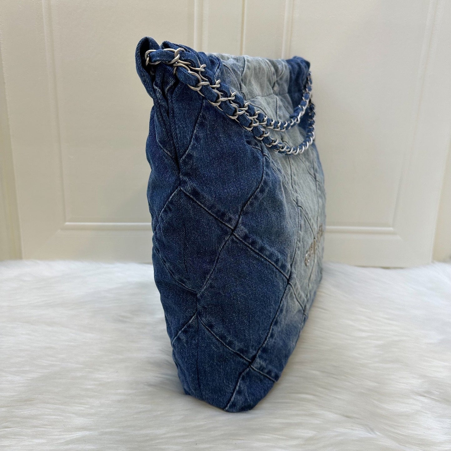 Chanel 22 Medium Hobo Bag in Denim Fabric and SHW (Model: )