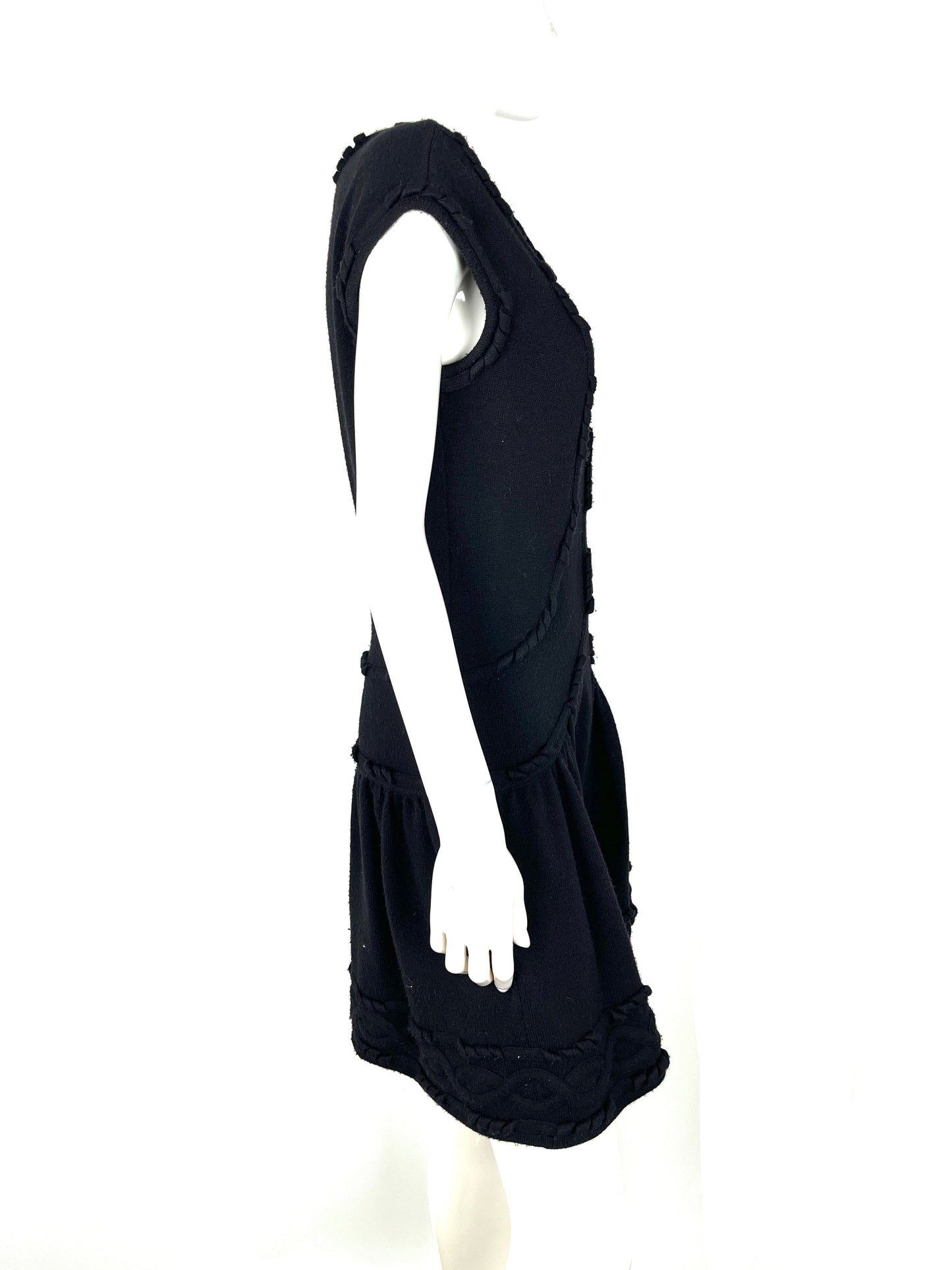 Chanel Sleeveless Wool Cashmere Black Knee Length Dress 36 4 6
