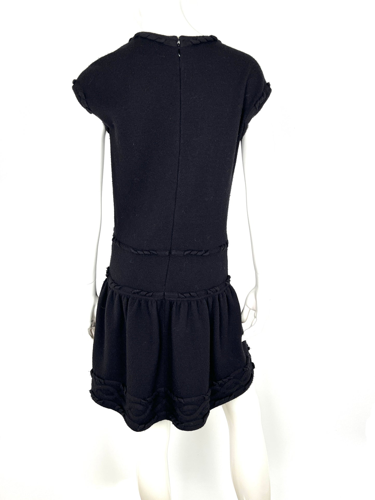 Chanel Sleeveless Wool Cashmere Black Knee Length Dress 36 4 6