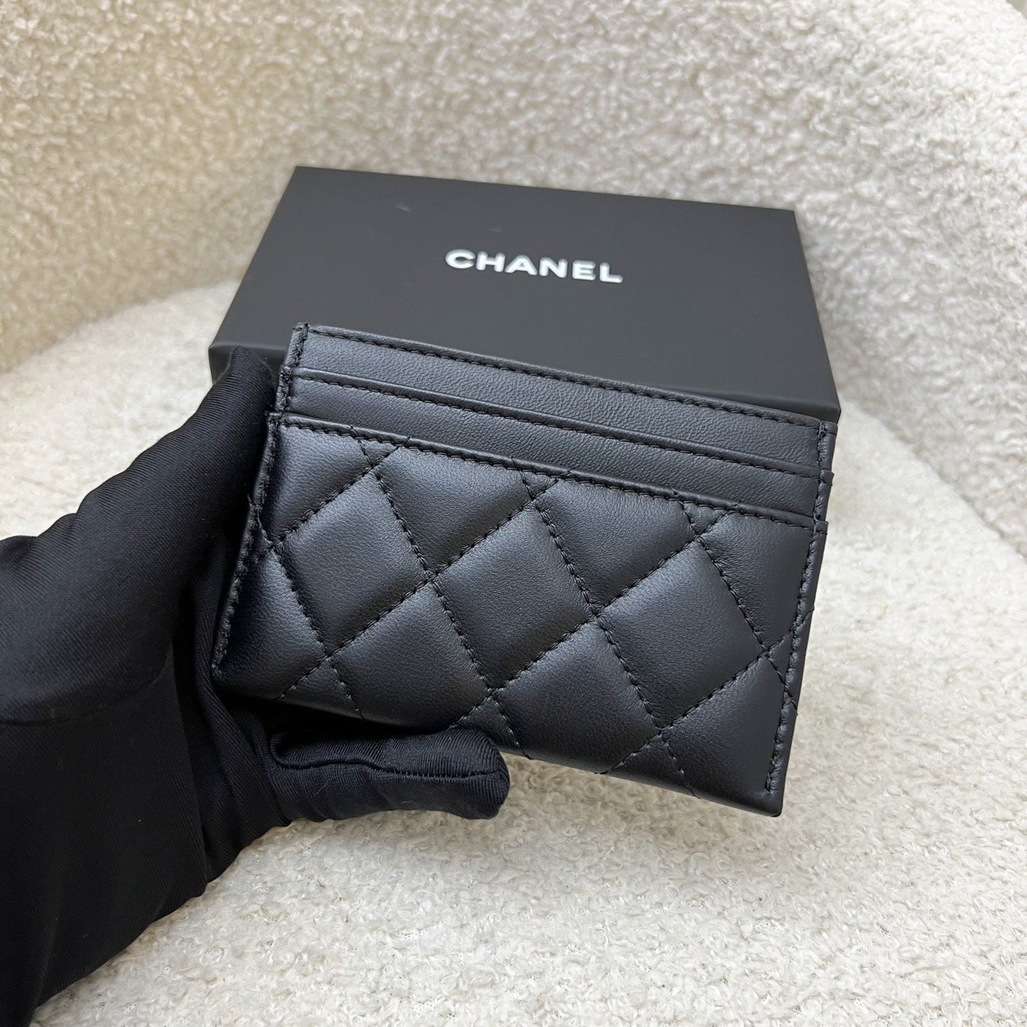 Chanel Seasonal Flat Card Holder in Black Lambskin (Model: )