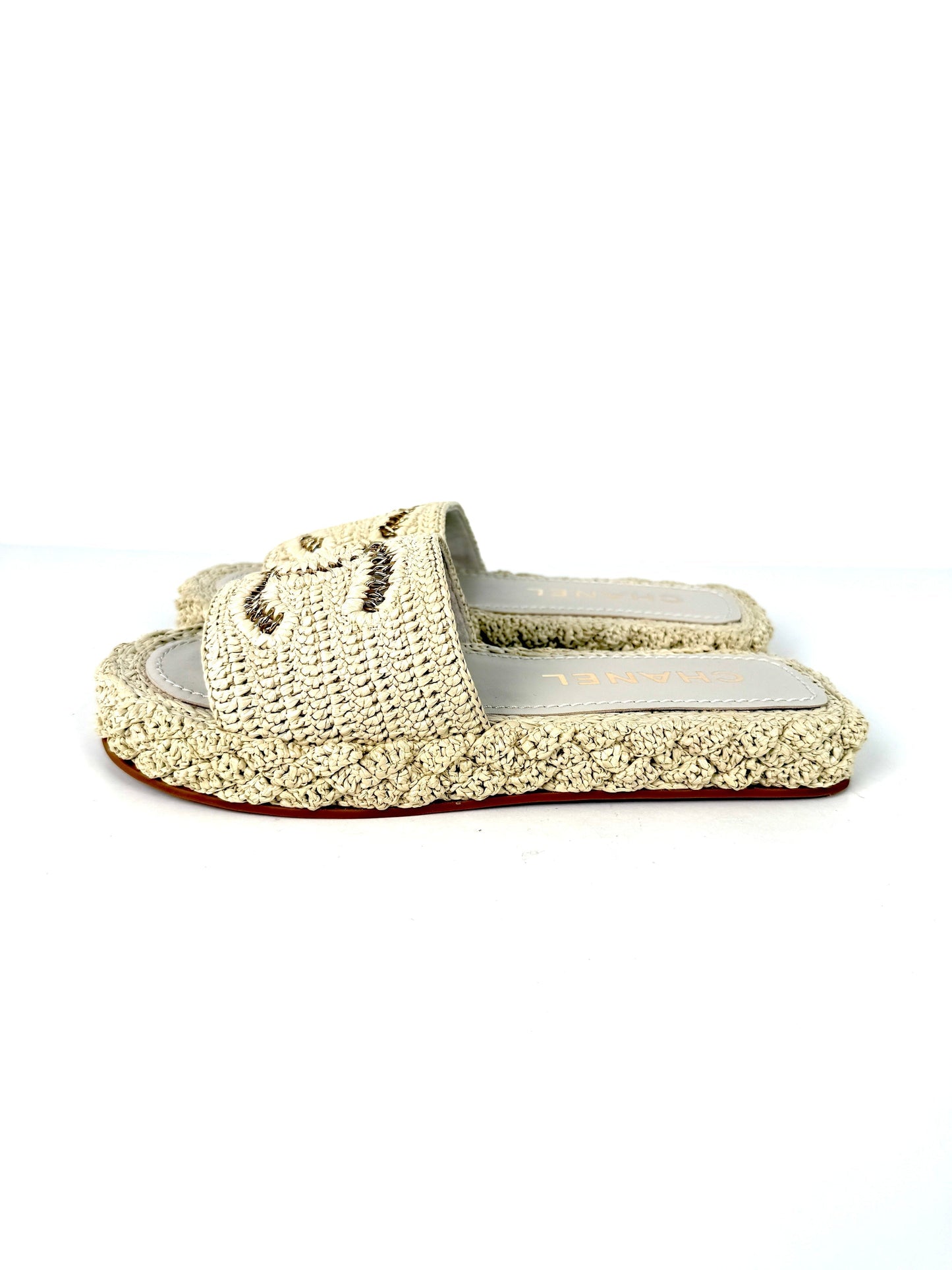 Chanel New Raffia CC Logo Neutral Slip on Espadrille Slide Sandals 38 7.5