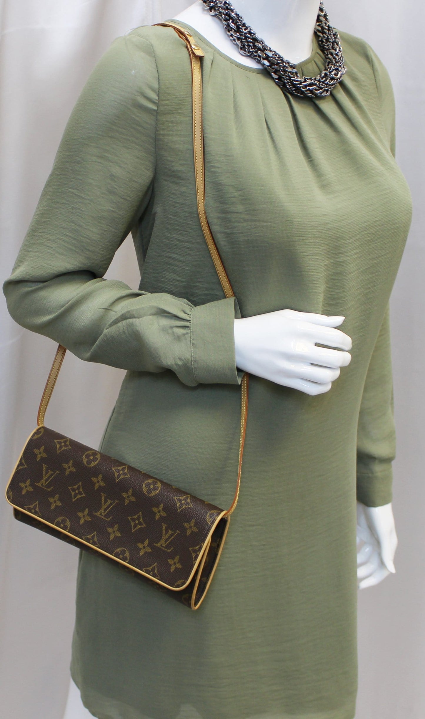 Louis Pochette Twin Gm Shoulder Crossbody Bag Canvas Monogram