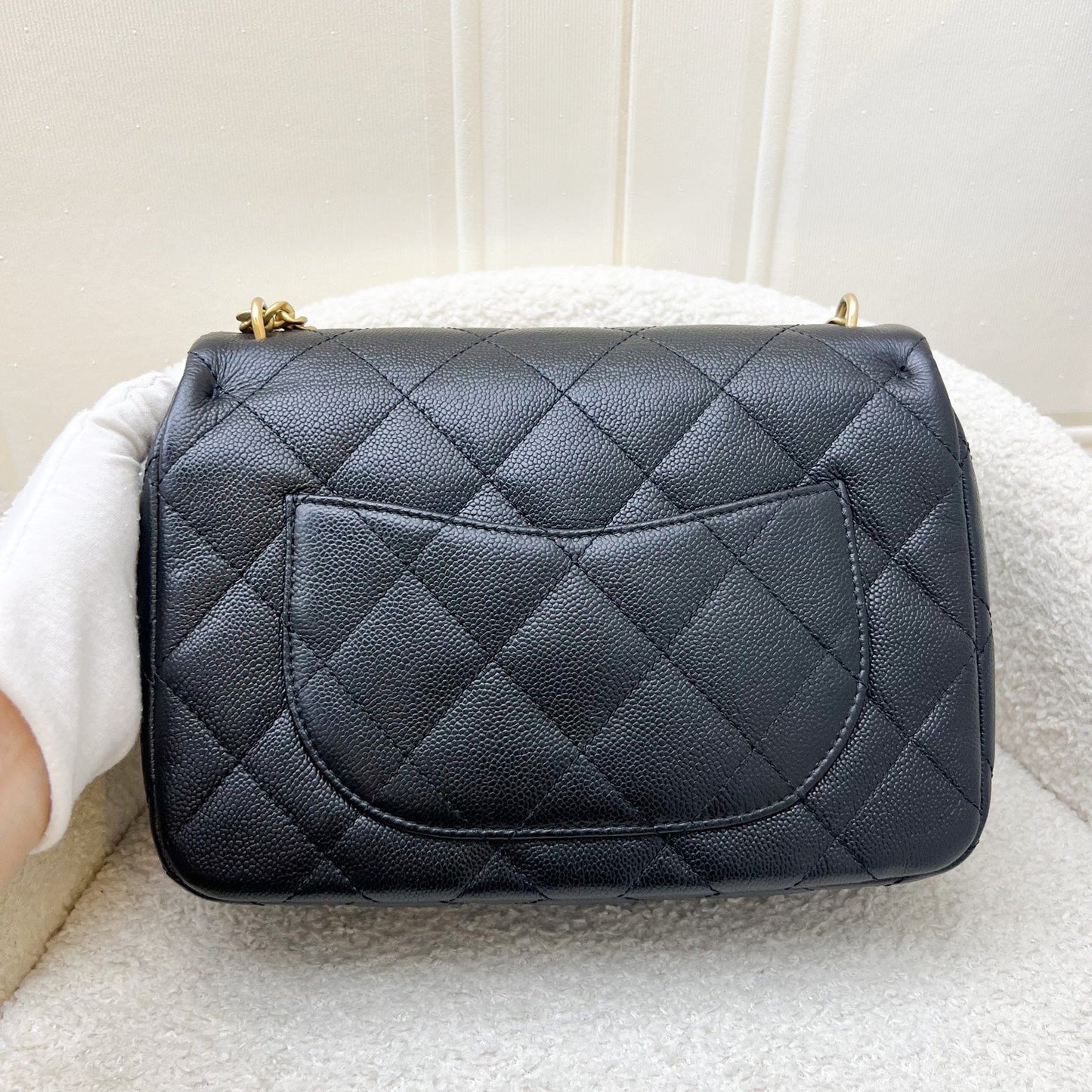 Chanel / Heart Adjustable Chain Small / Medium Flap Bag in Black Caviar AGHW (Model: )