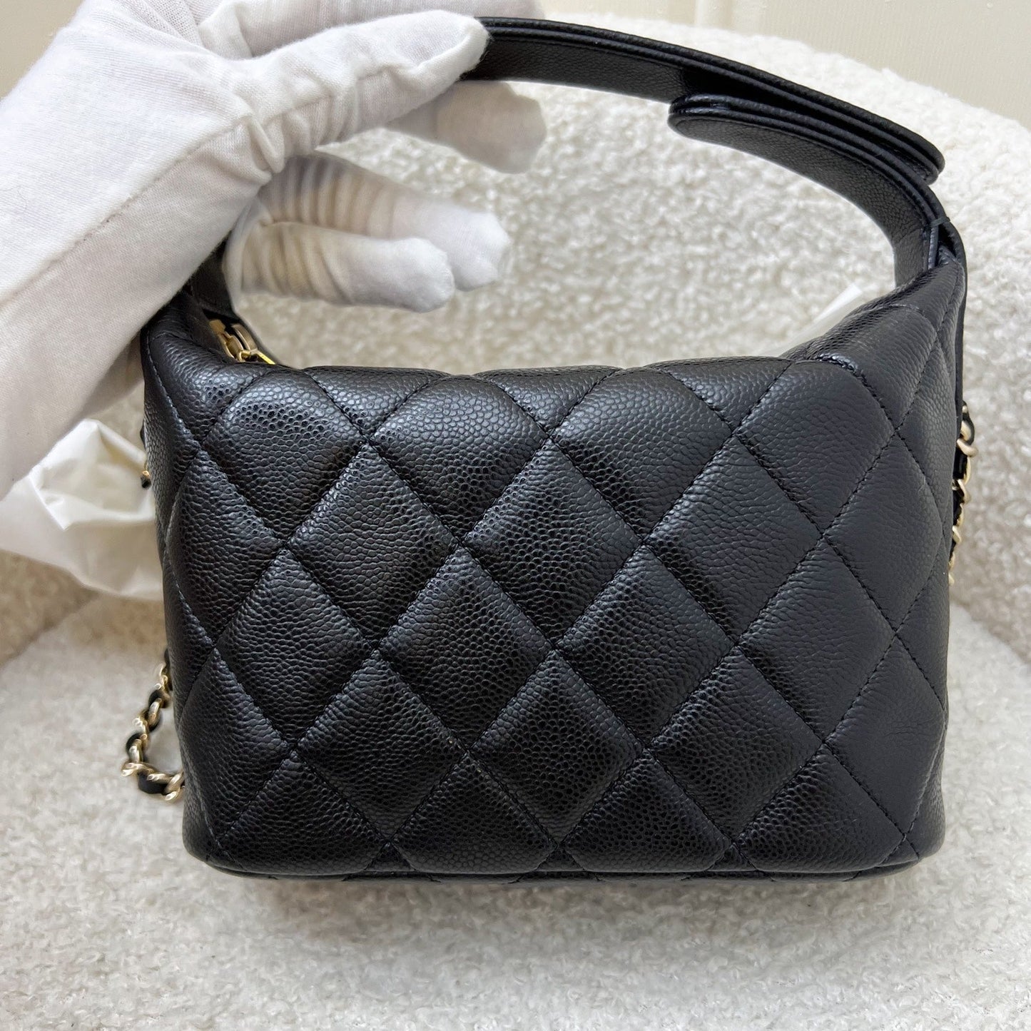 Classic Quilted Hobo Clutch on Chain in Black Caviar and LGHW (Model: ) Refined