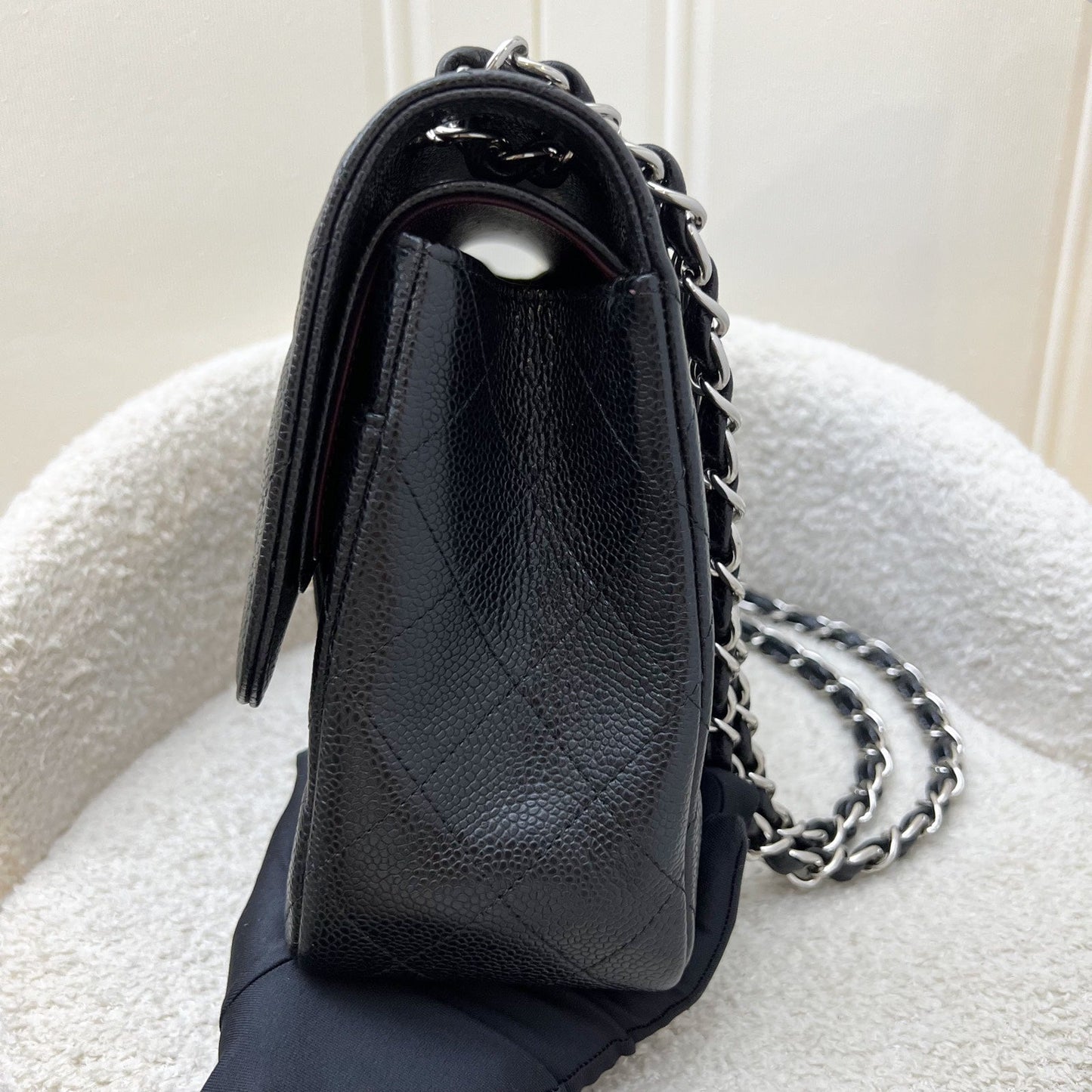 Jumbo Classic Flap DF in Black Caviar and SHW Accessory Refined