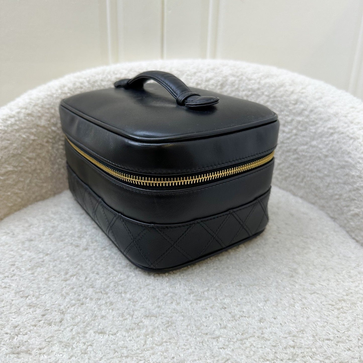 Chanel Travel Vanity Bag in Black Lambskin GHW