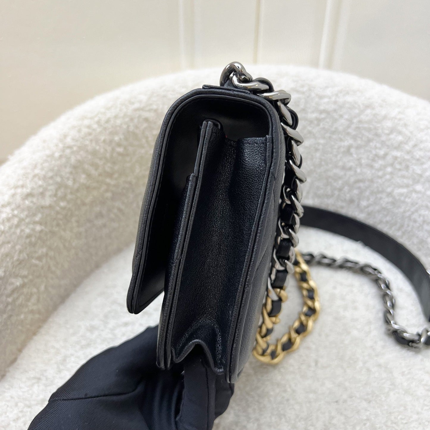 19 Wallet on Chain WOC in Black Lambskin and 3-Tone HW (Model: ) Bag Signature