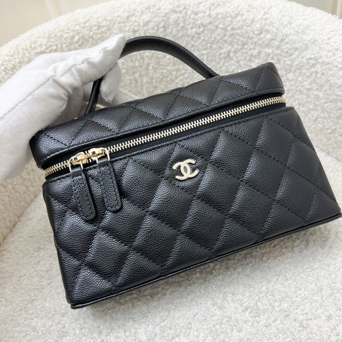 Vanity / Clutch with Chain (LP Style Bag) in Black Caviar and LGHW (Model: ) Signature