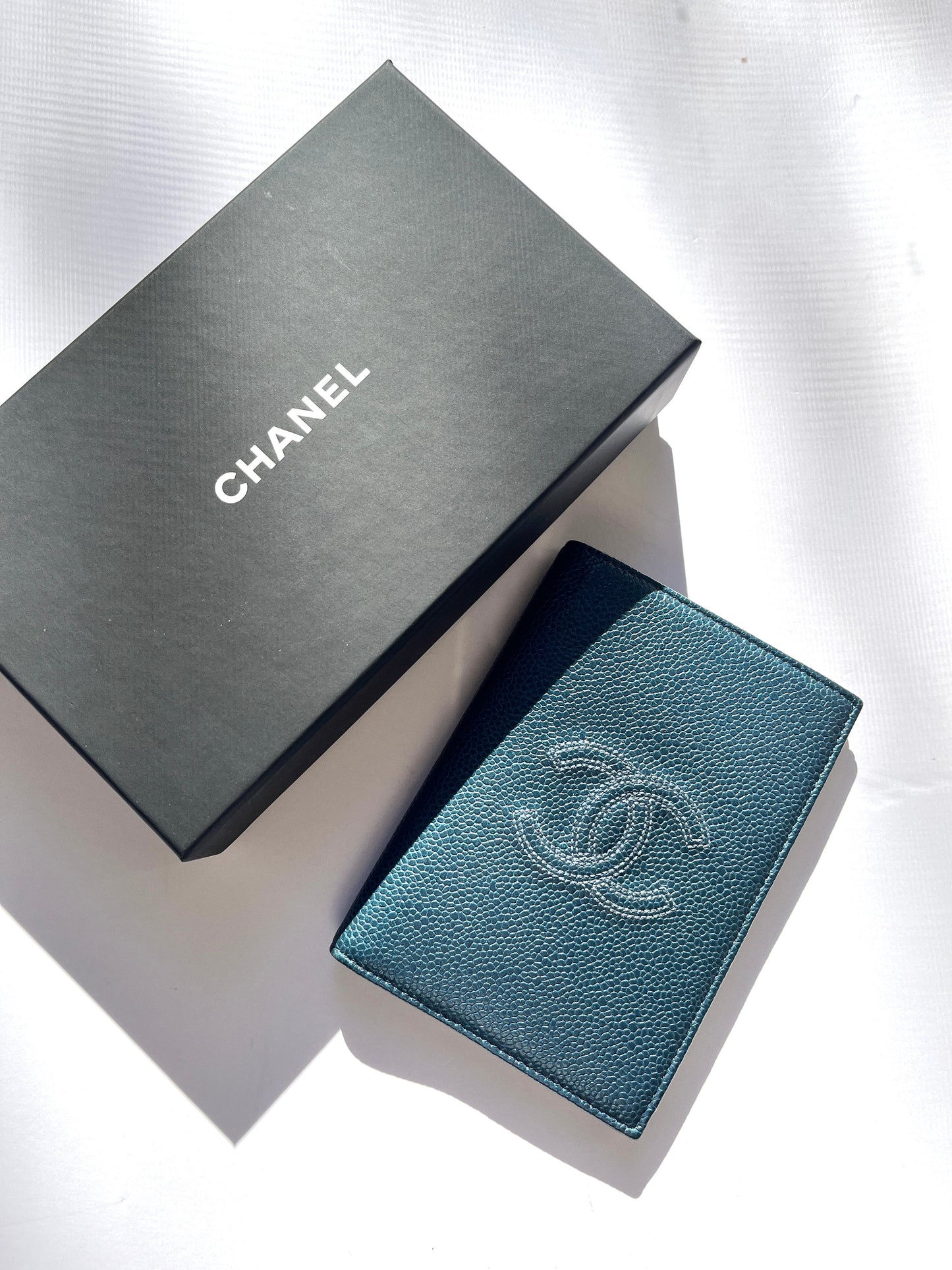 Chanel Timeless CC 2019 Caviar Blue Passport Holder Case Cover Accessory