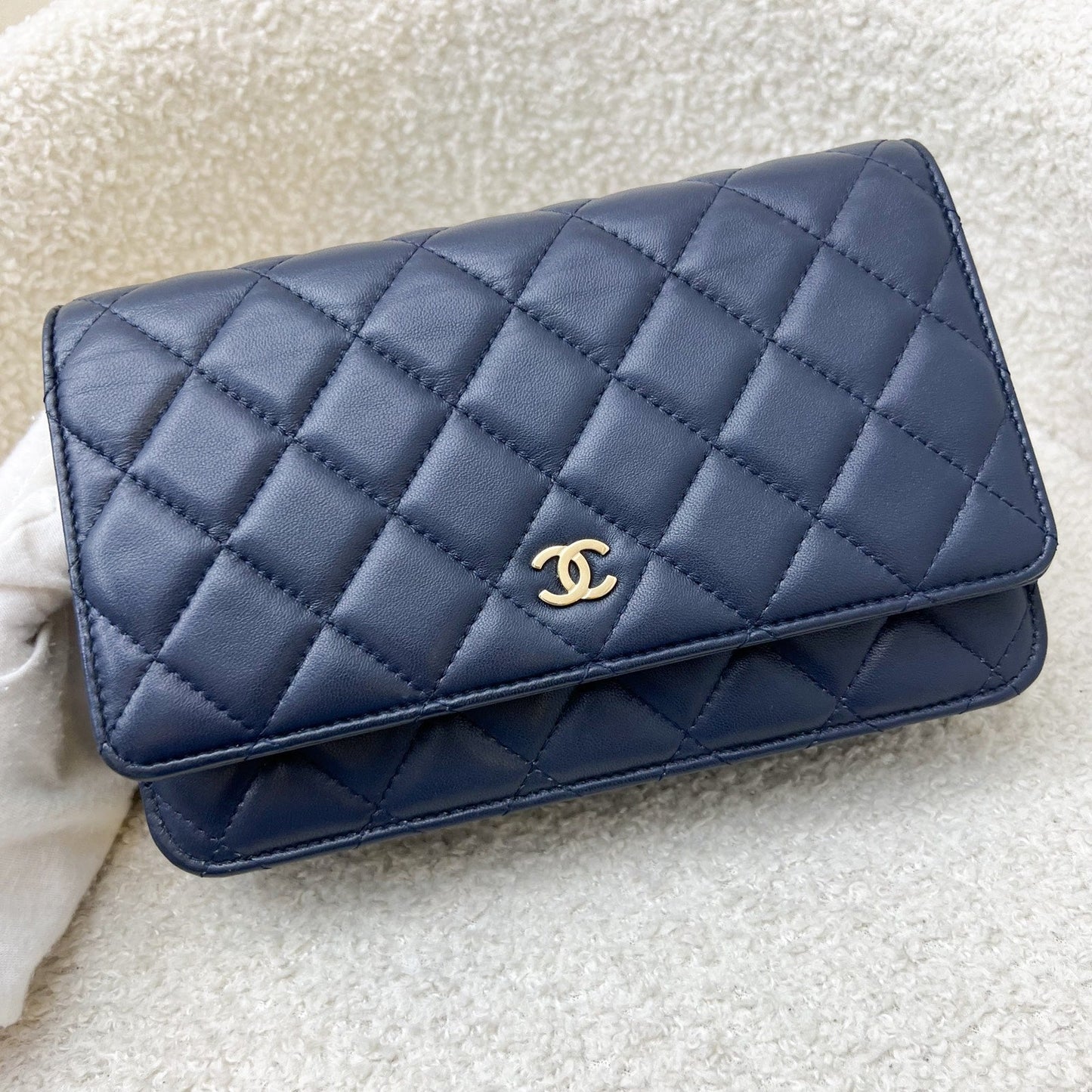 Chanel Classic Wallet on Chain WOC in Navy Lambskin and LGHW (Model: ) Bag