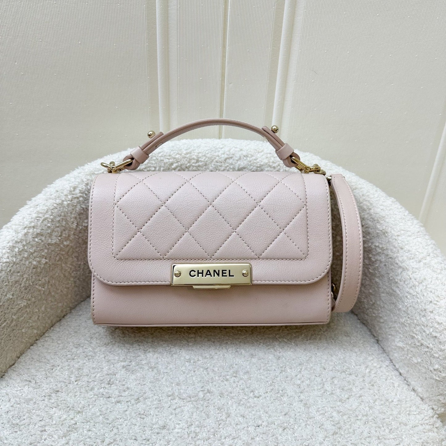 Chanel Click Label Shoulder Bag in Light Pink Calfskin and LGHW