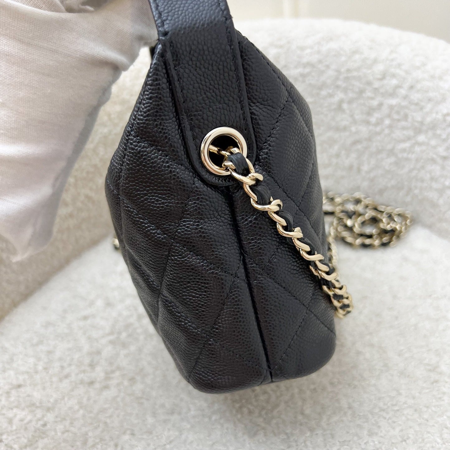 Quilted Hobo Clutch on Chain in Black Caviar and LGHW (Model: ) Signature