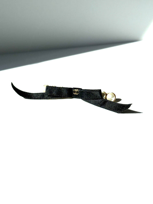 Chanel Black Faux Pearl Bow CC Logo 2025 Gold hardware Hair Barrette Clip Accessory