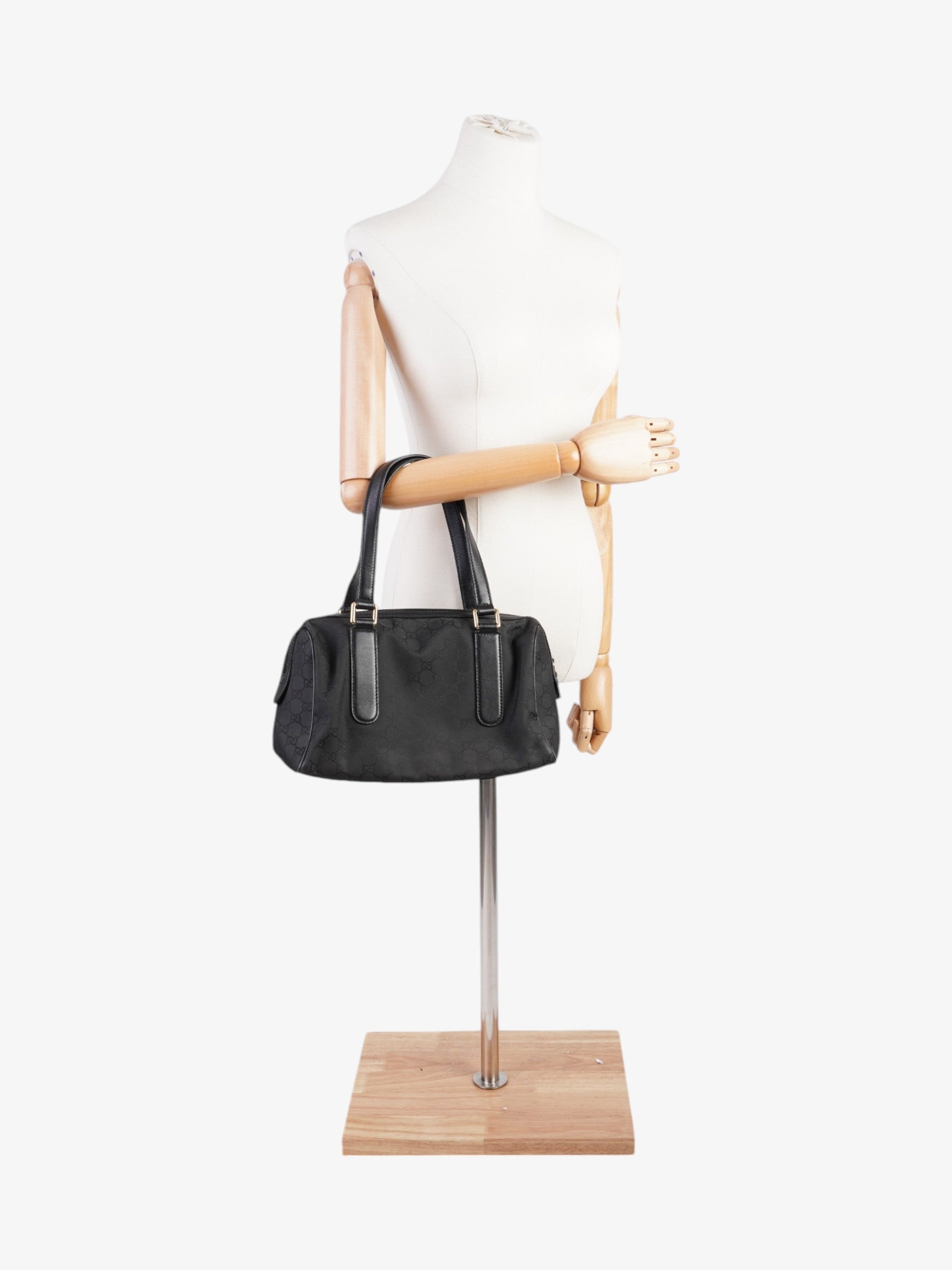 Gucci Boston Supreme Shoulder Bag Nylon Black