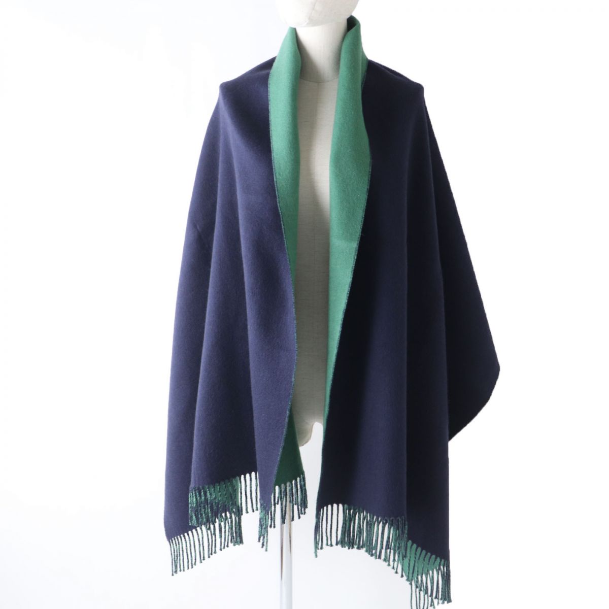Stall Main: Cashmere Navy X Women Handbag Green Travel Bag