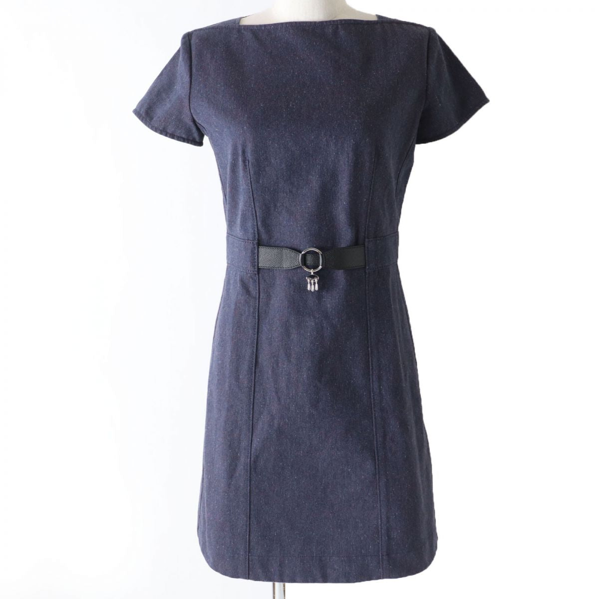 One Piece Main: Cotton, Part: , Lining: Leather Travel Bag