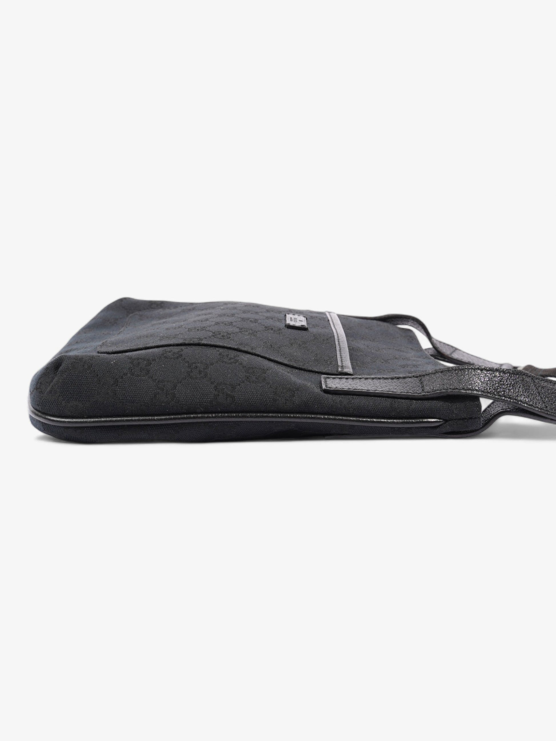 Gucci Messenger Supreme Canvas Travel Bag