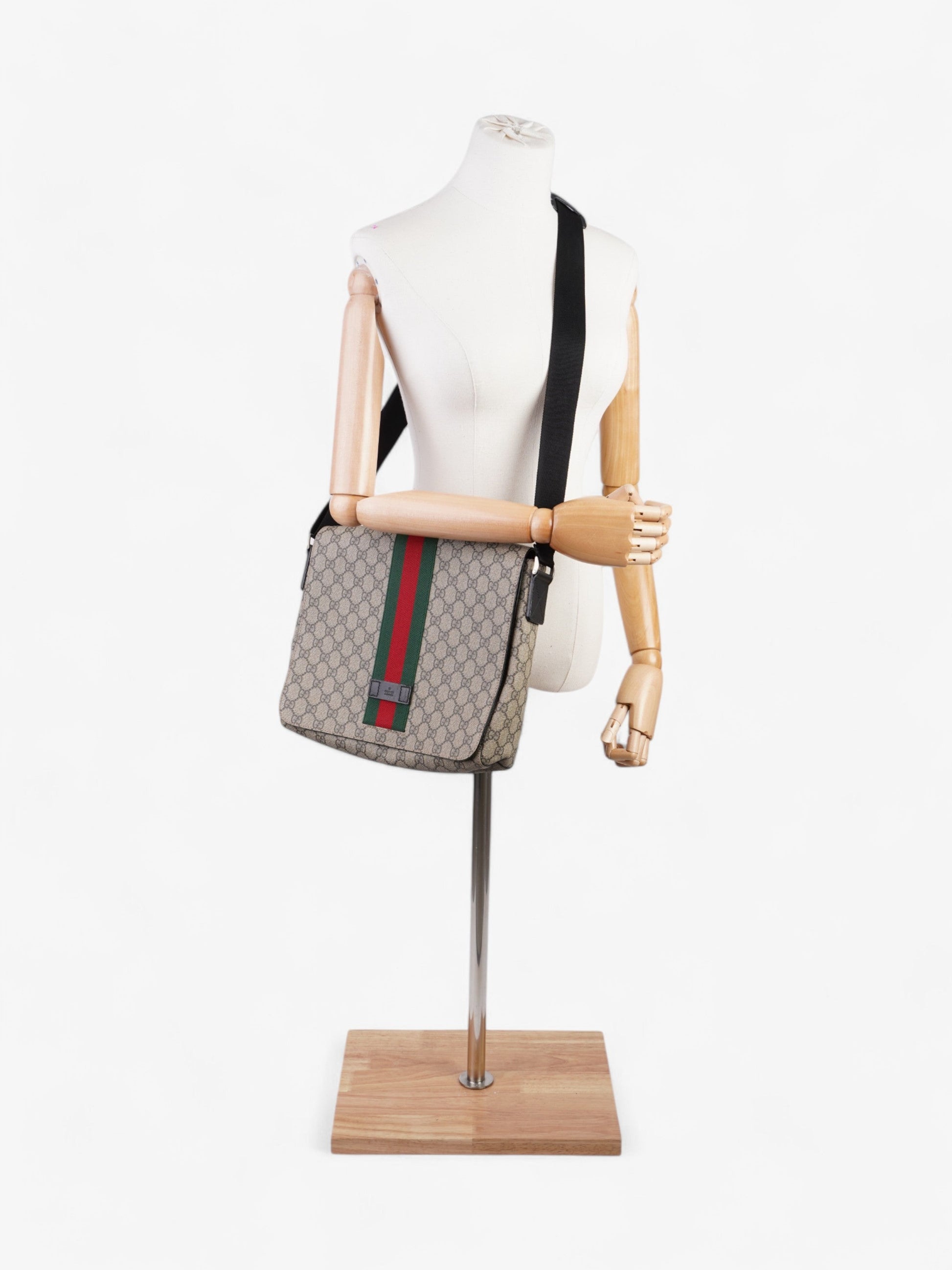Gucci Web Messenger Supreme Canvas Red Travel Bag