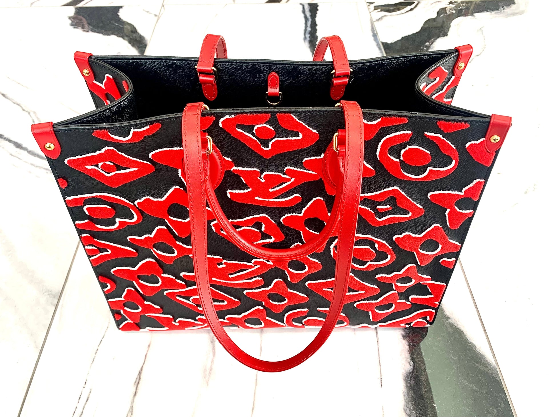 Louis Vuitton ON- -GO FISCHER Monogram Shoulder Bag