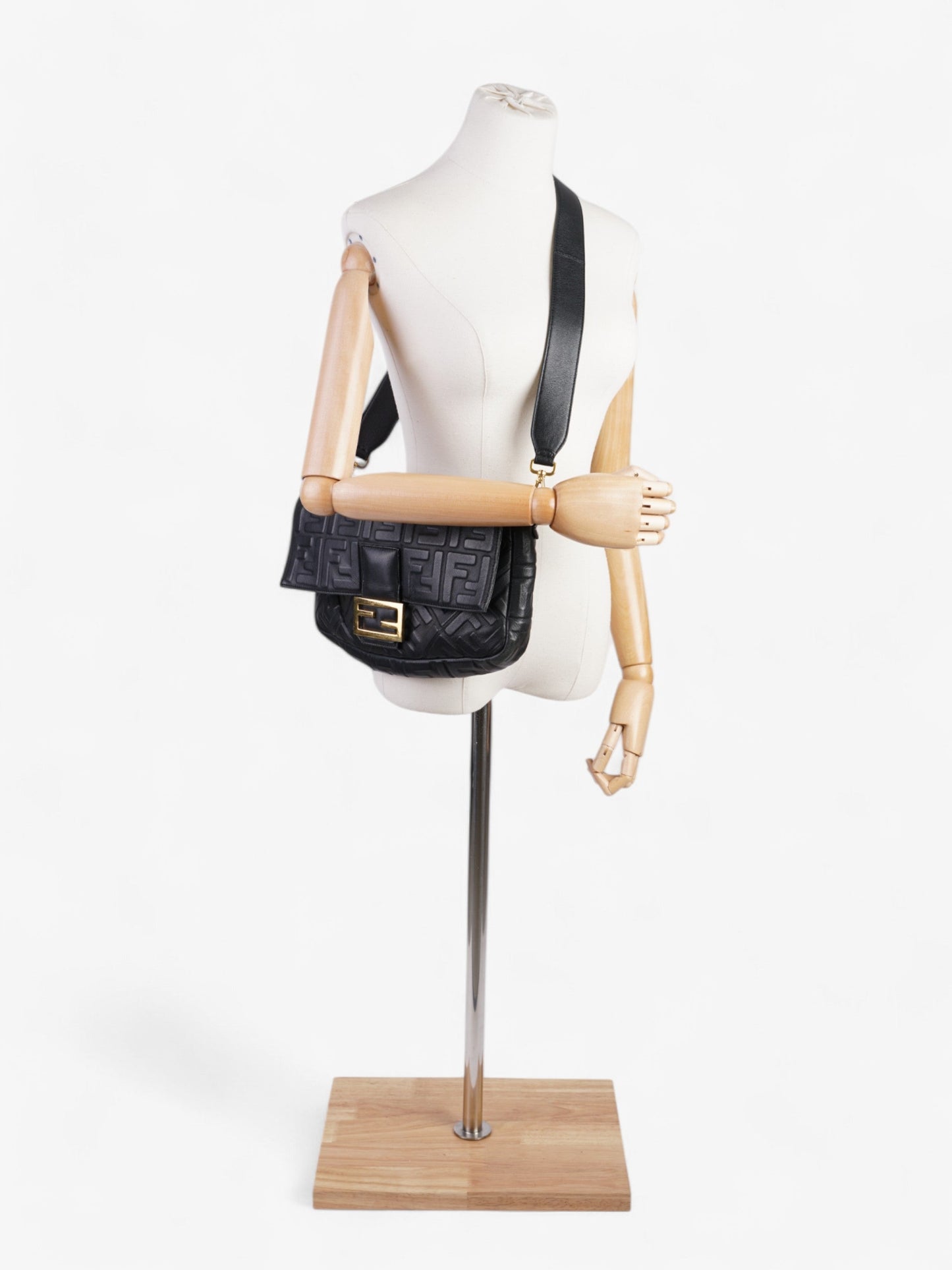 Fendi Baguette Crossbody Bag Leather Lambskin Black Shoulder Bag