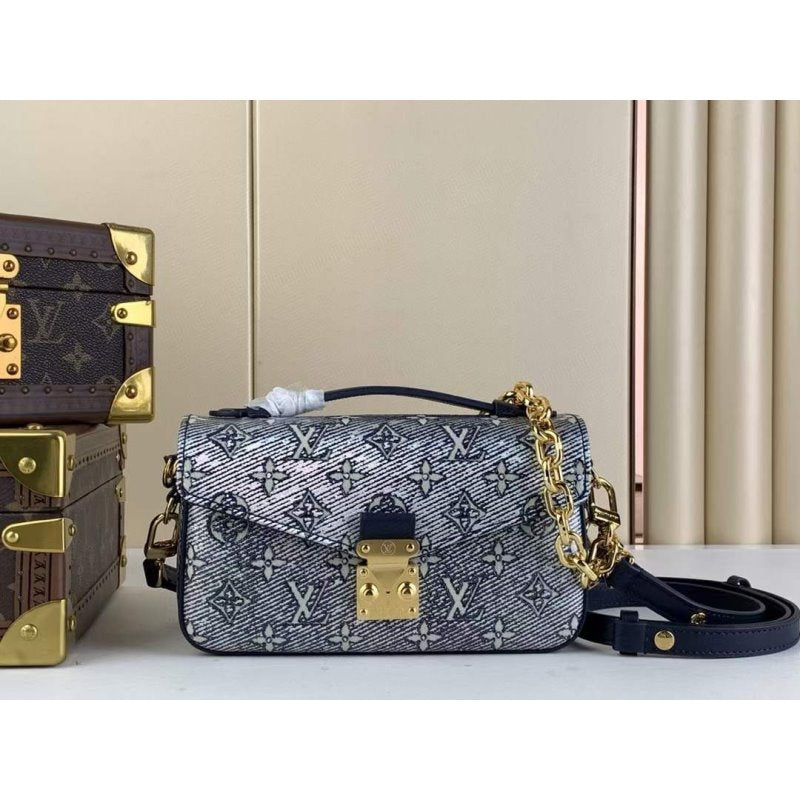 Louis Vuitton Pochette Metis Bag Travel Bag