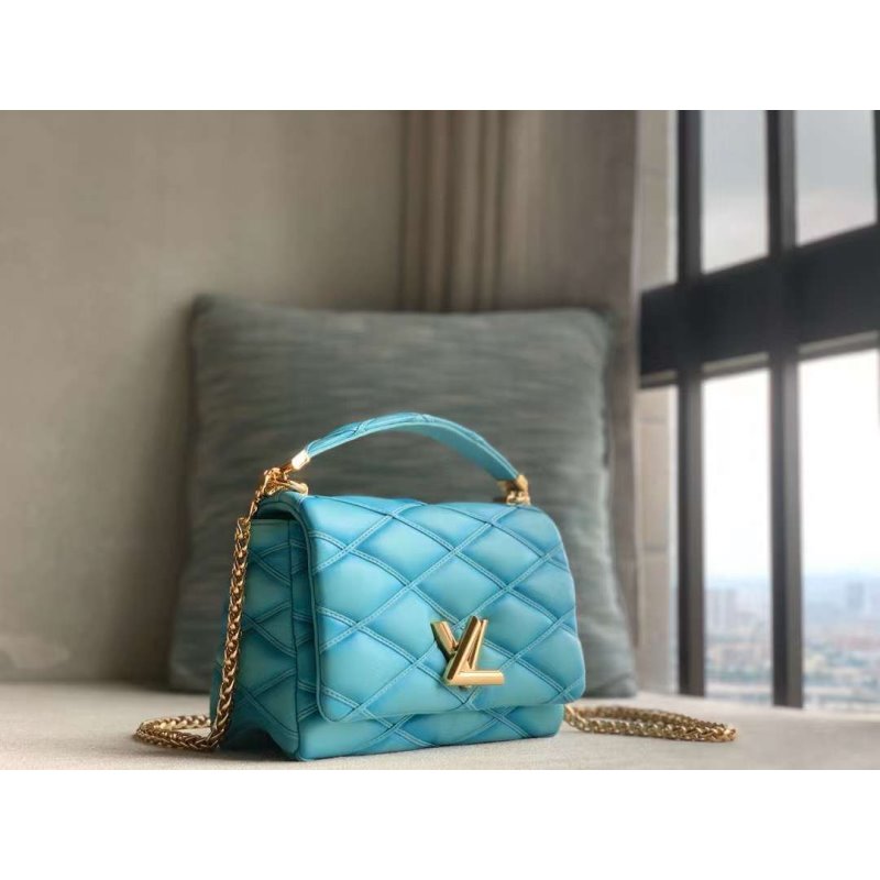 Louis Vuitton Go Teist Mm Bag Travel Bag Bag Bg02847