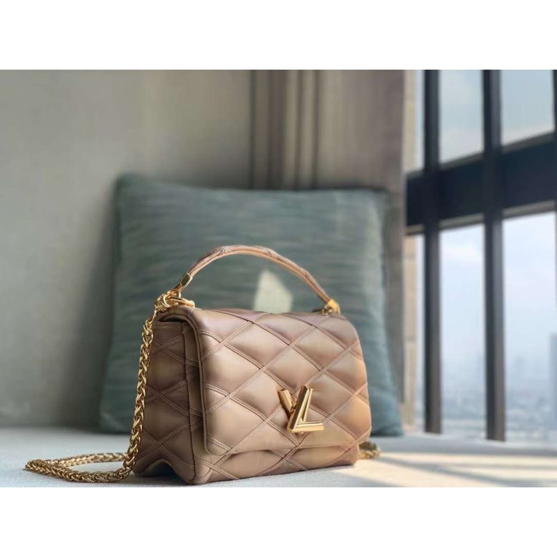 Louis Vuitton Go Teist Mm Bag Travel Bag Bag Bg02854