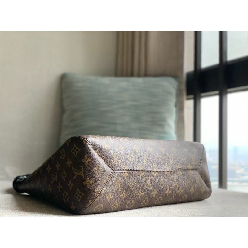 Louis Vuitton Hobo Bag Travel Bag