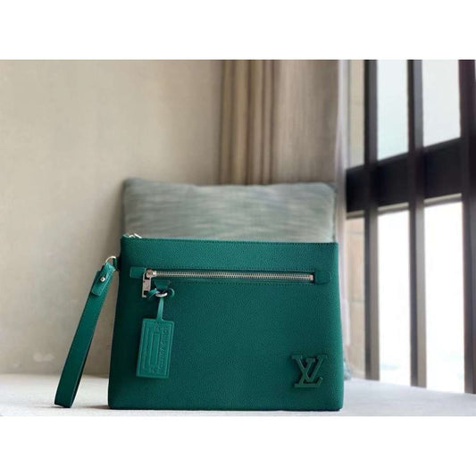 Louis Vuitton Pochette Ipad Bag Travel Bag Bag Bg02858