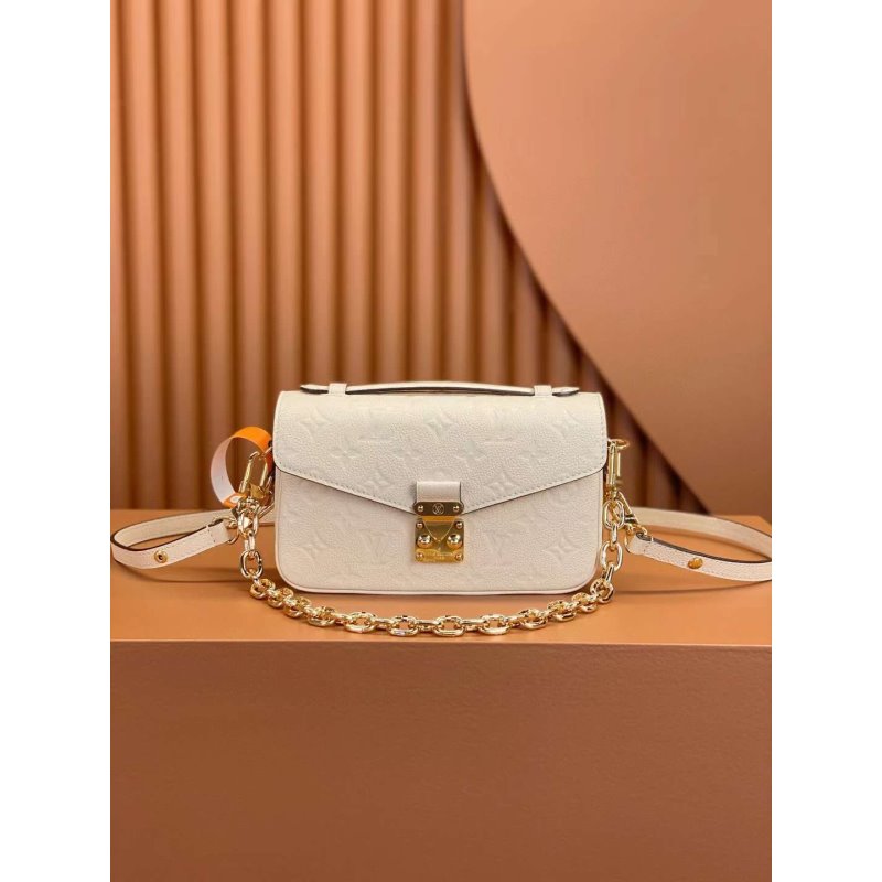 Louis Vuitton Pochette Metis Hand Bag Travel Bag