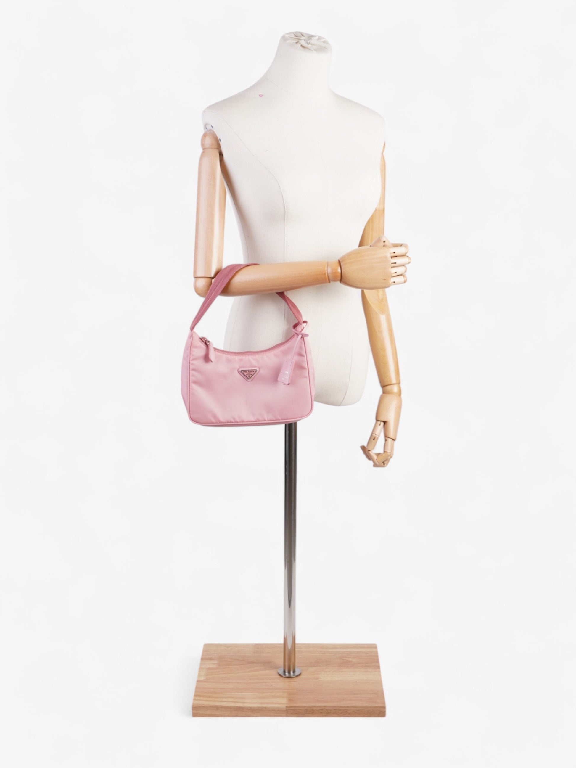 Prada Re Edition Shoulder Bag Nylon Pink Baby Baby Pink Nylon