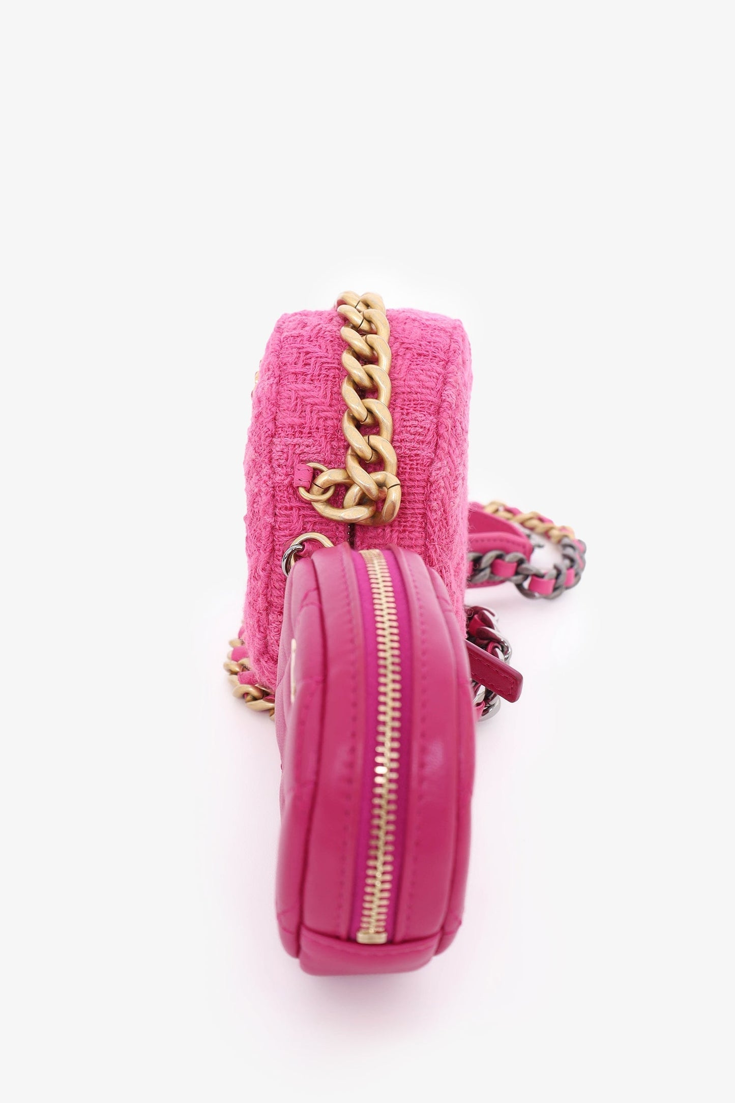 Chanel ™ 2019-20 Fuchsia Tweed 19 Round Clutch with Coin Purse