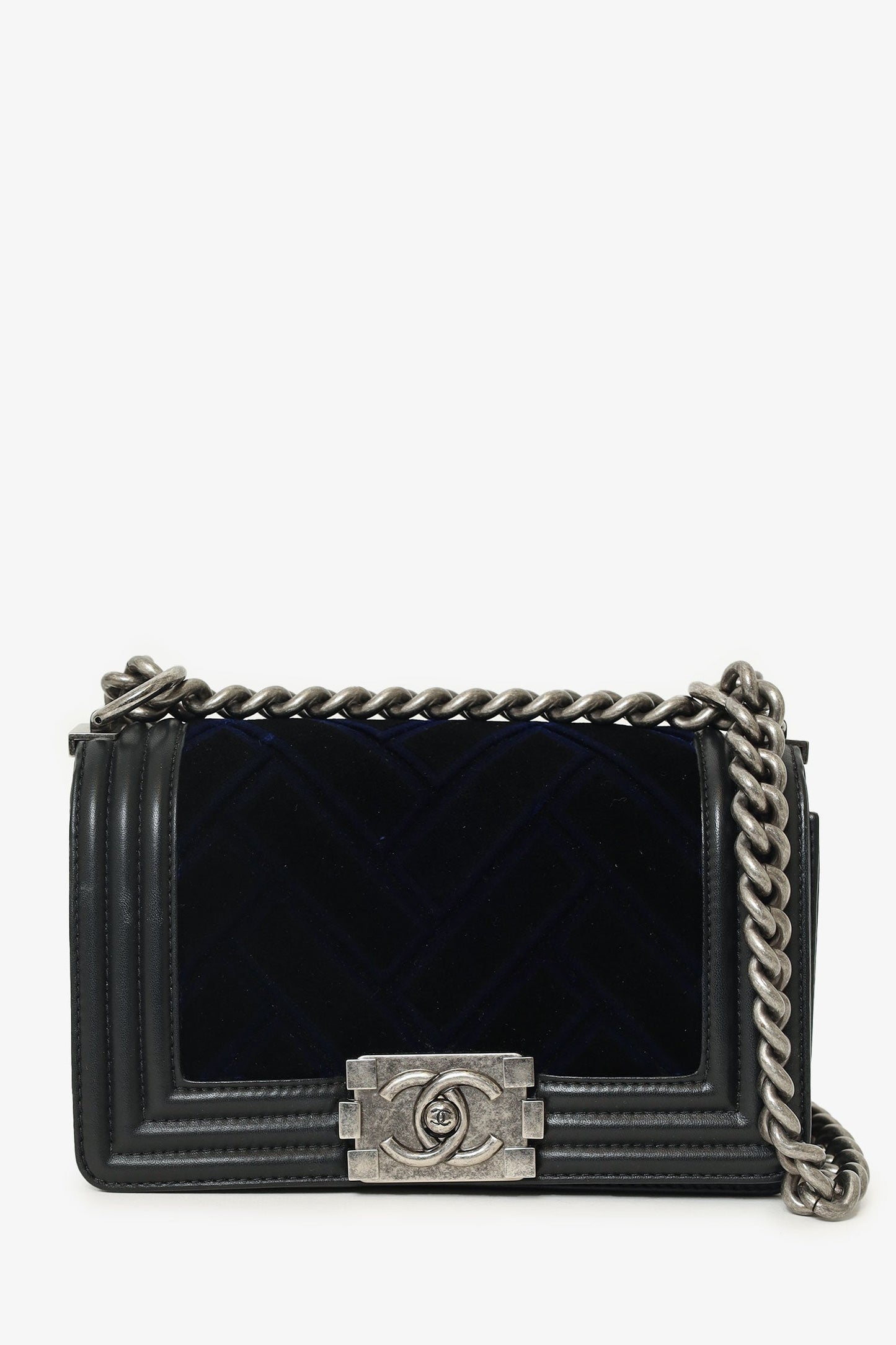 Chanel ™ 2017 Black/Navy Velvet/Calfskin Small Boy Accessory