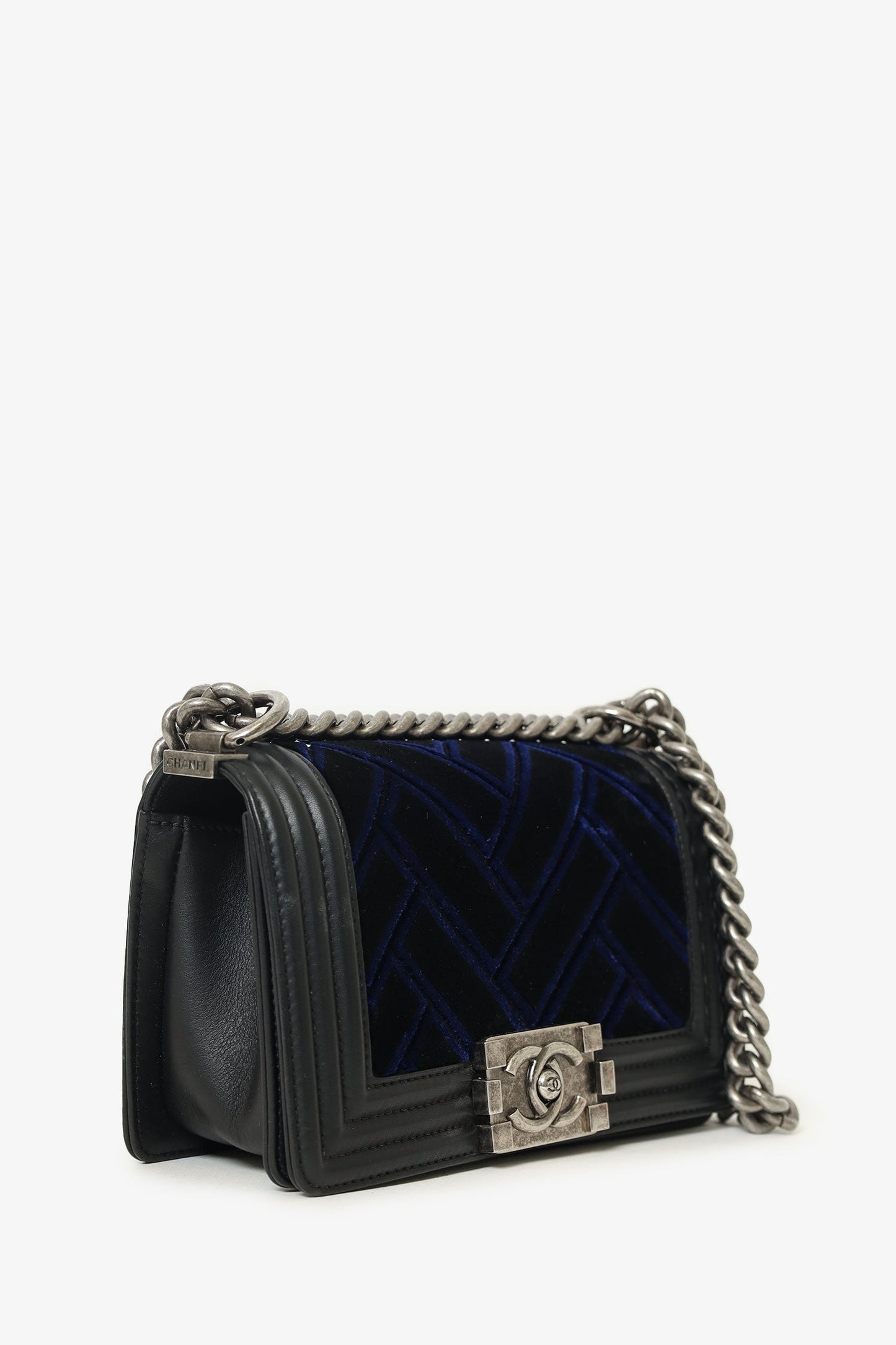 Chanel ™ 2017 Black/Navy Velvet/Calfskin Small Boy Accessory