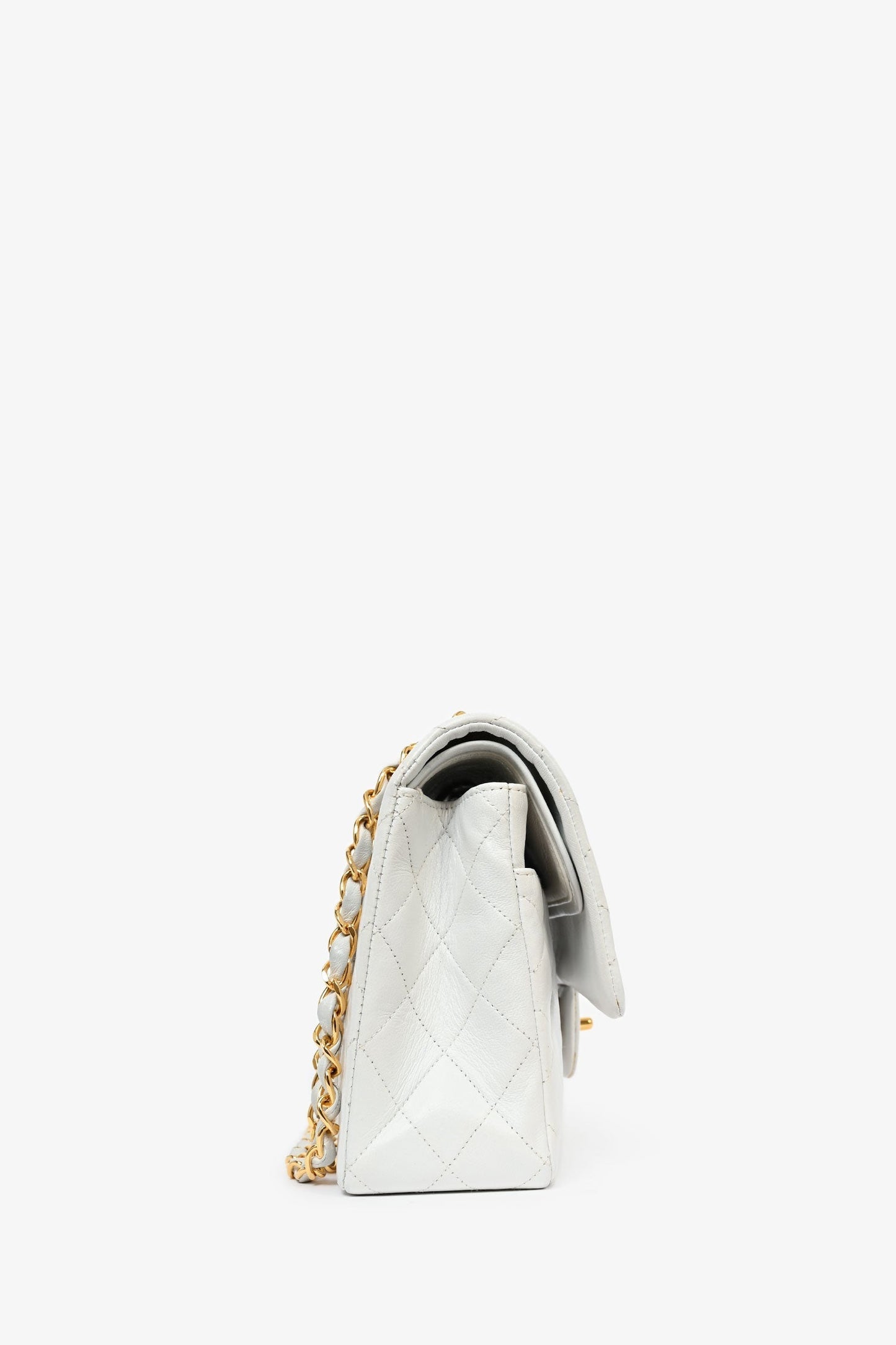 Chanel ™ 1991-94 White Quilted Leather Medium Double Flap (Refurbished) Accessory