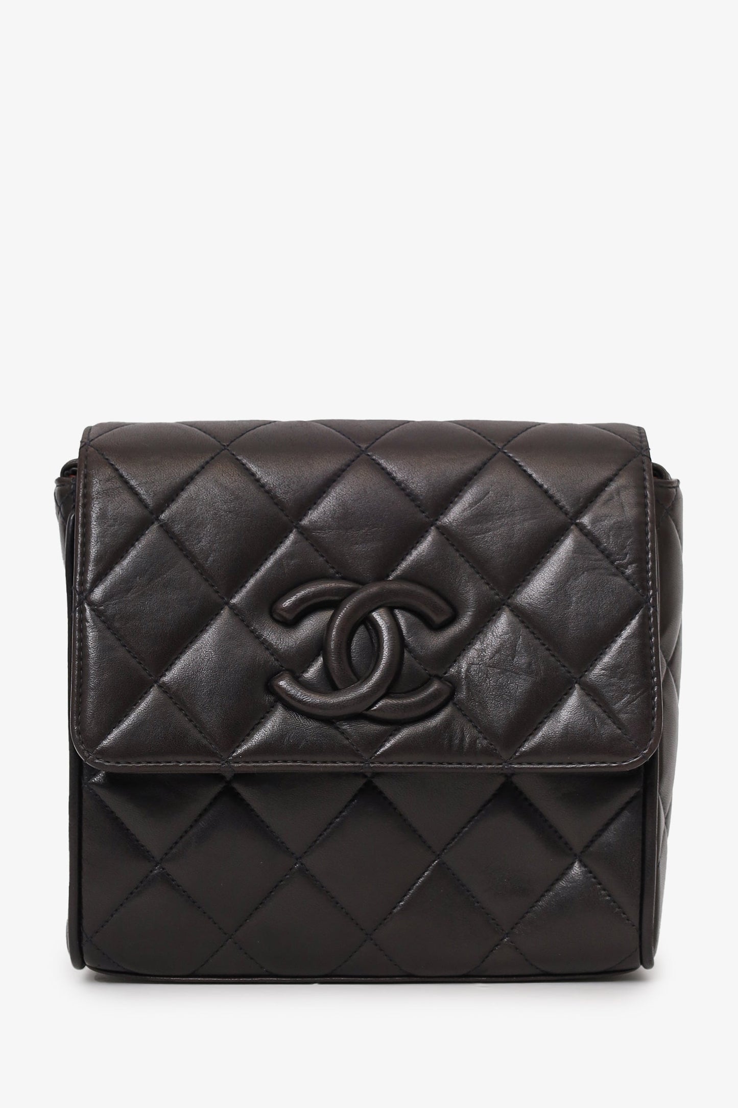 Chanel ™ 1991-94 So Black Quilted Lambskin Leather CC Shoulder Bag
