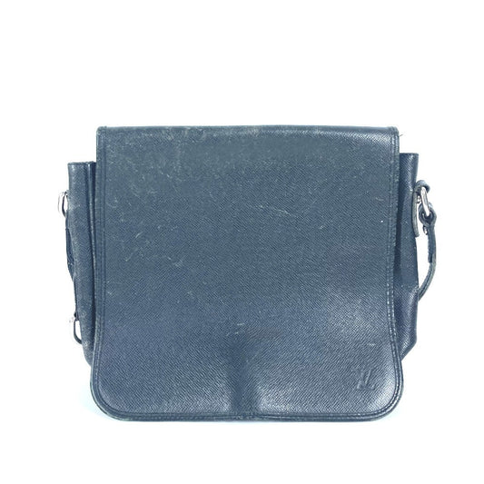 Louis Vuitton M32482 Taiga Andrei Leather Black Shoulder Bag