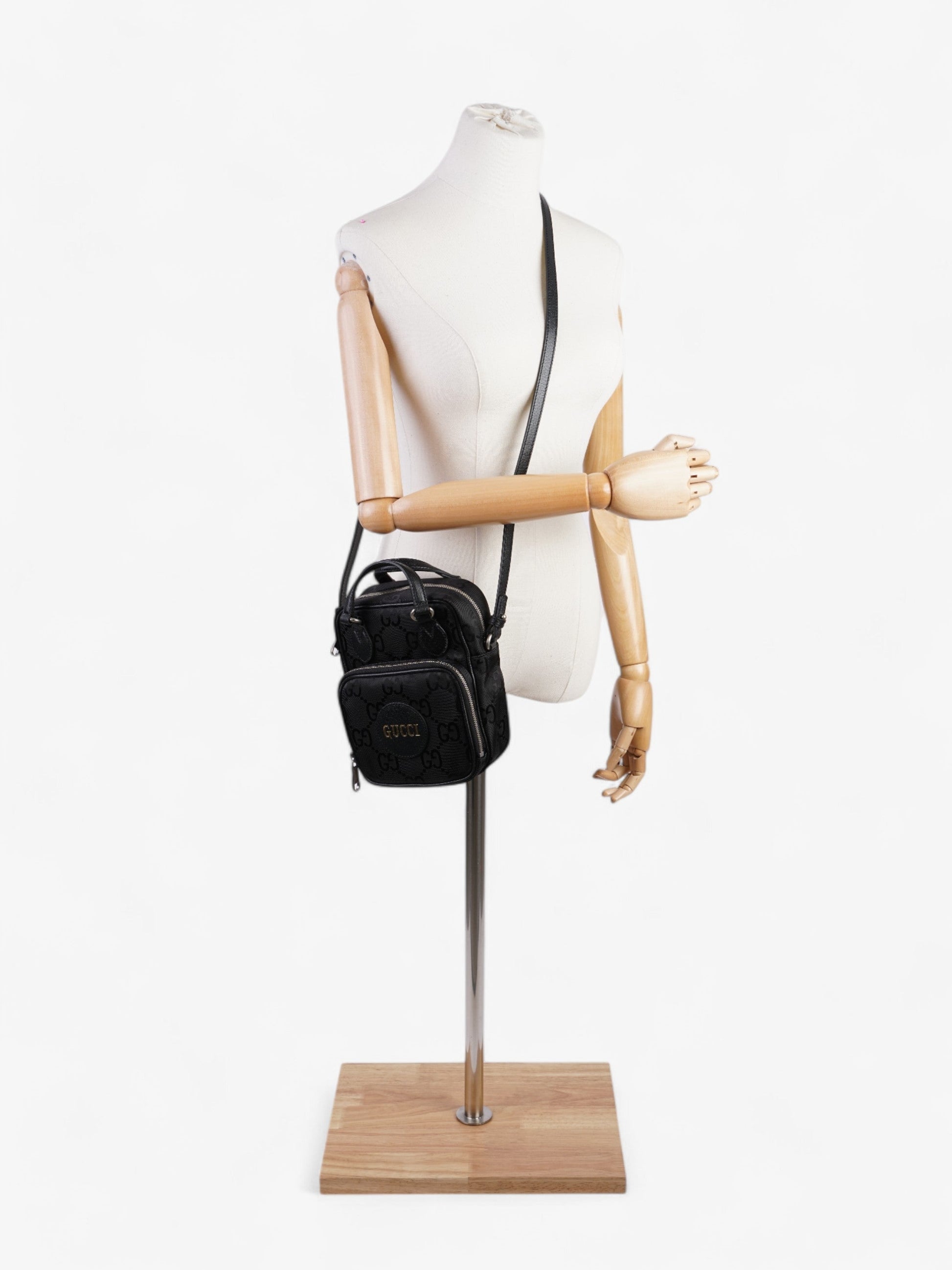 Gucci Off The Grid Messenger Bag Canvas Black Travel Bag Canvas 1