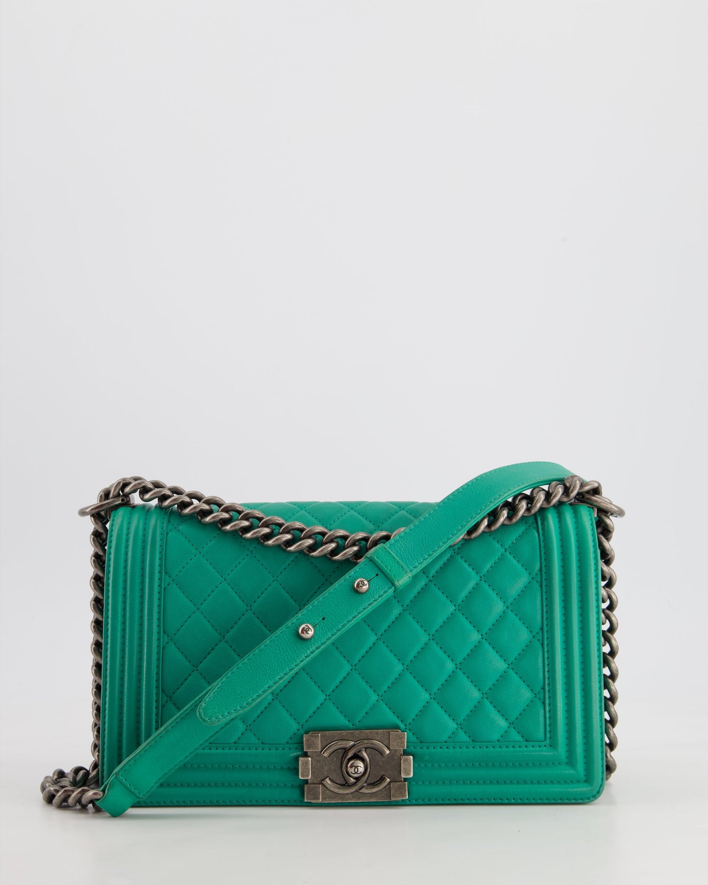 Chanel *HOT* Mint Green Medium Boy in Calfskin Leather with Ruthenium Hardware Accessory