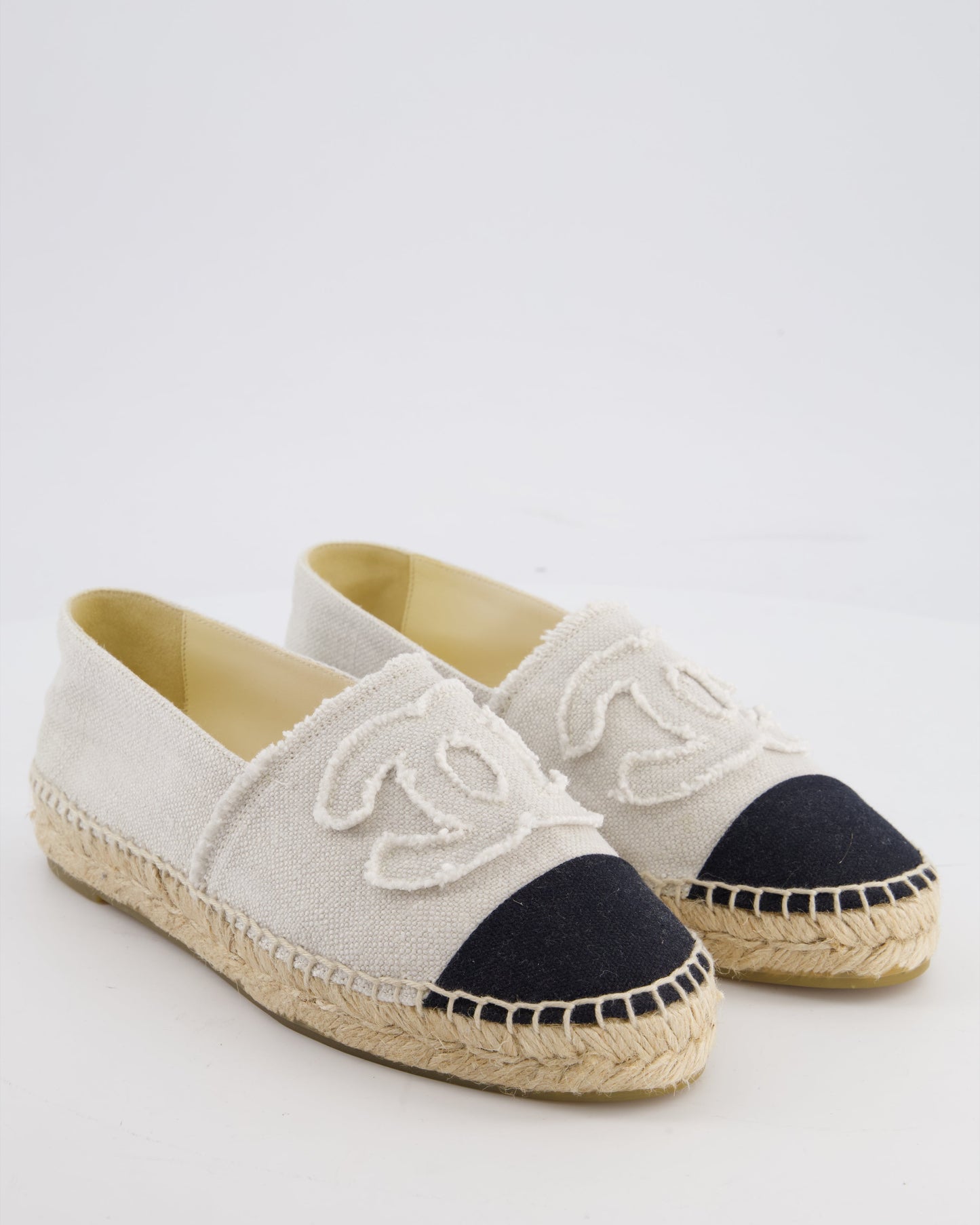 Chanel Cream and Black Canvas Espadrilles with CC Logo Size EU 38 Accessory