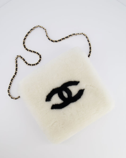 Chanel *HOT* Coco Neige 25/26 Ecru and Black Shearling Lambskin Muff with Black CC Logo and Champagne Gold Chain Detail Accessory