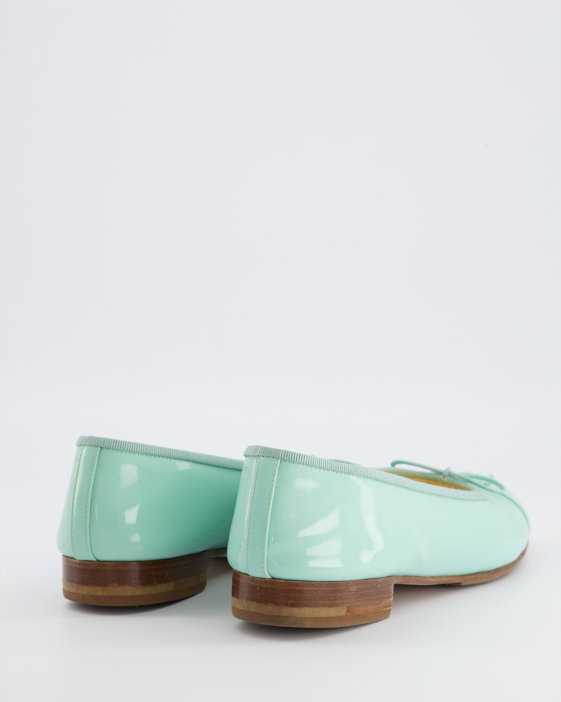 Chanel Turquoise Patent Leather Ballerina Flats with CC Logo Detail Size EU 40